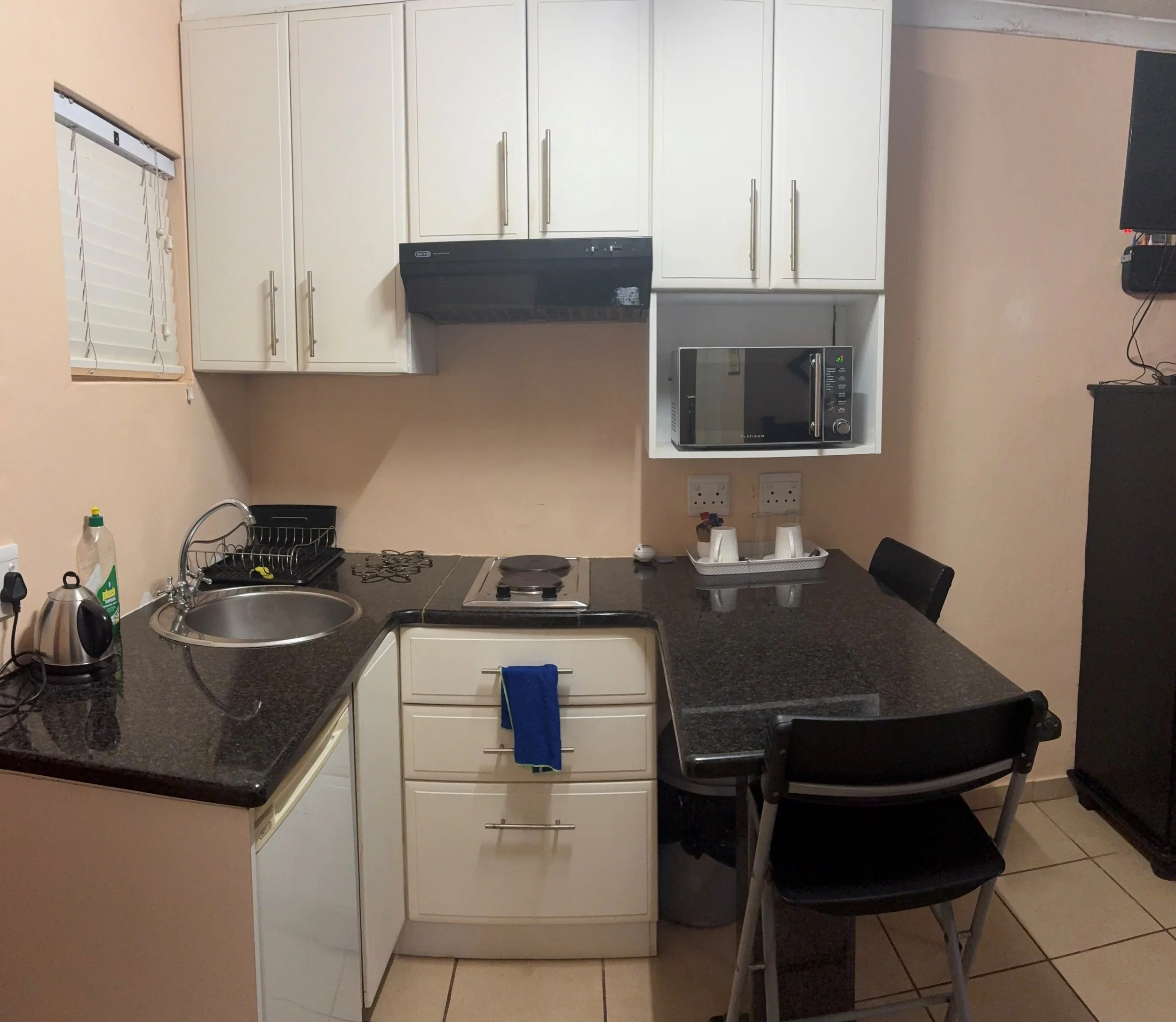 Room 2 Kitchen.jpg