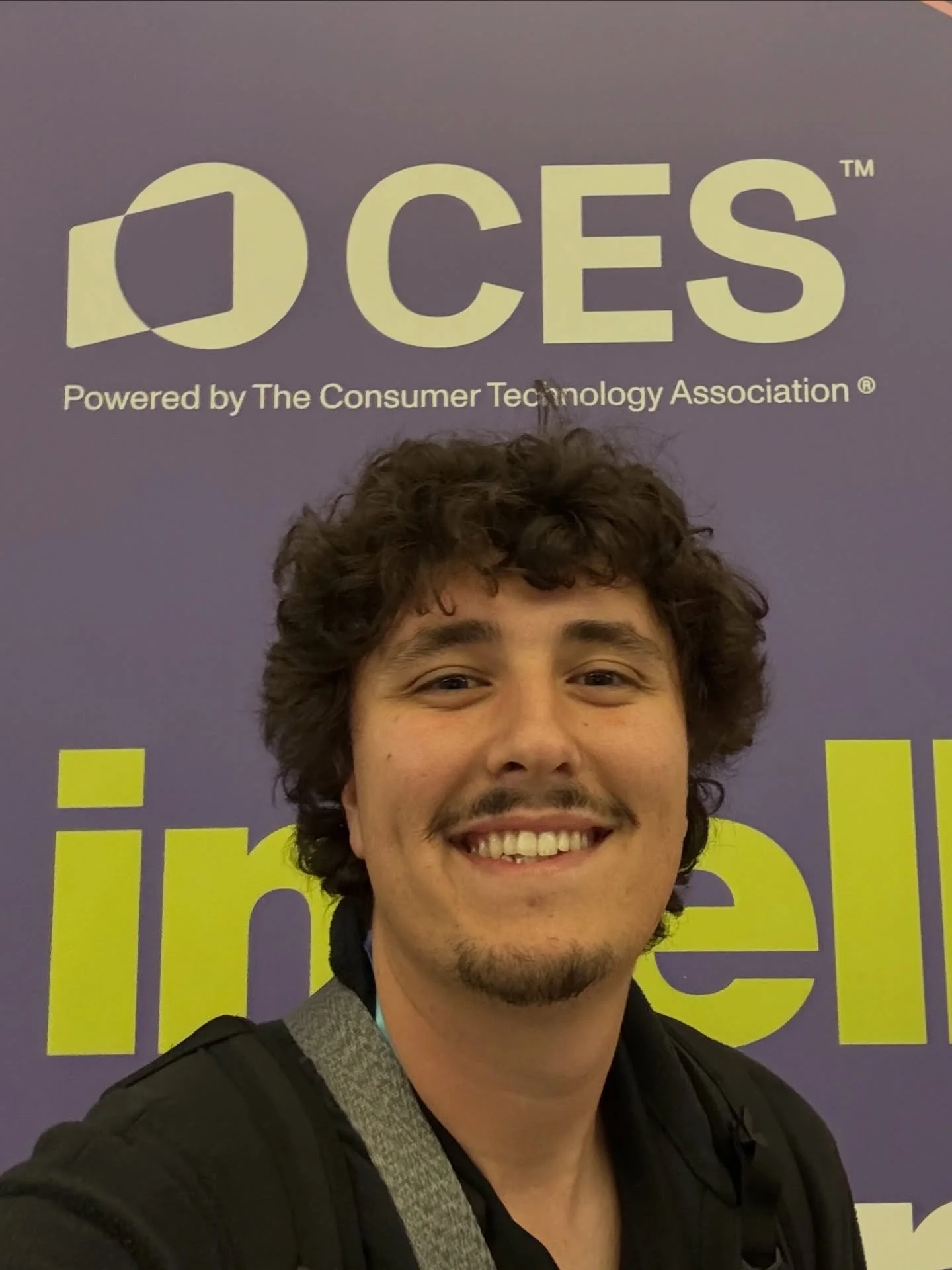 BOTH COASTS IN ONE WEEK w/ @sweetfishmedia 

First, a few days in Vegas for @ces 🎰 Then a quick 24-hour trip to Philly for @pcmahq 🤩

A great first job for the new year! 🙌🏻