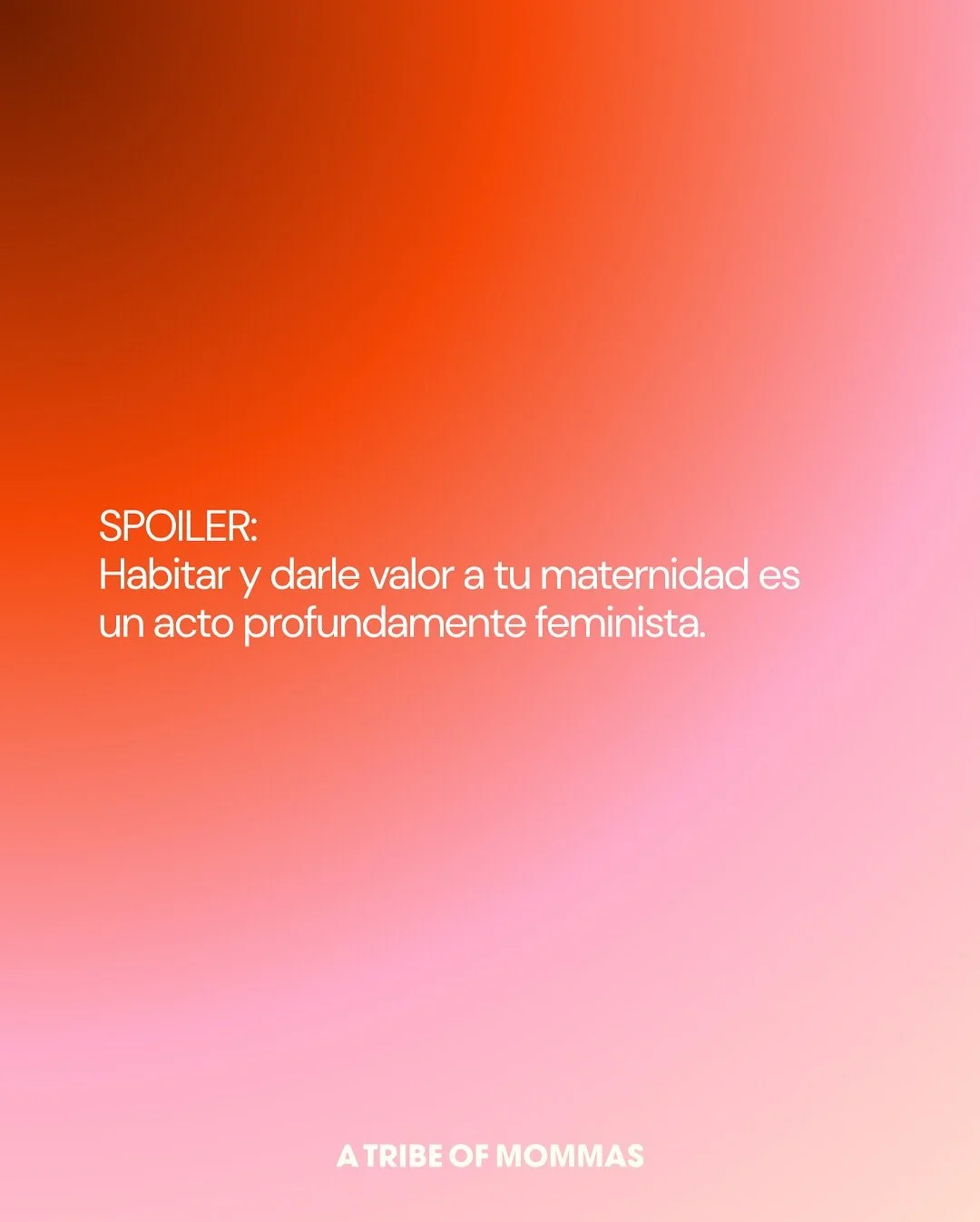 Lo tenía que decir.
Porque escucho a diario la desvalorización hacia las madres, lo femenino y lo vincular. Madres que se sienten “inútiles” o “poco feministas” por elegir quedarse con sus hijos.
Madres