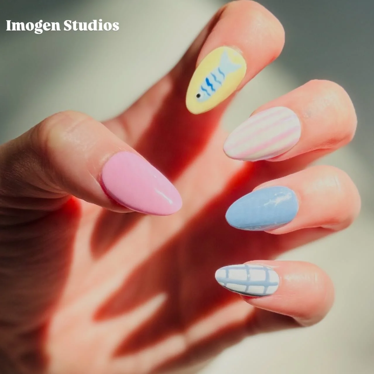 You can purchase custom press on nails through my website after buying a sizing kit! Link in bio 🔗 💅