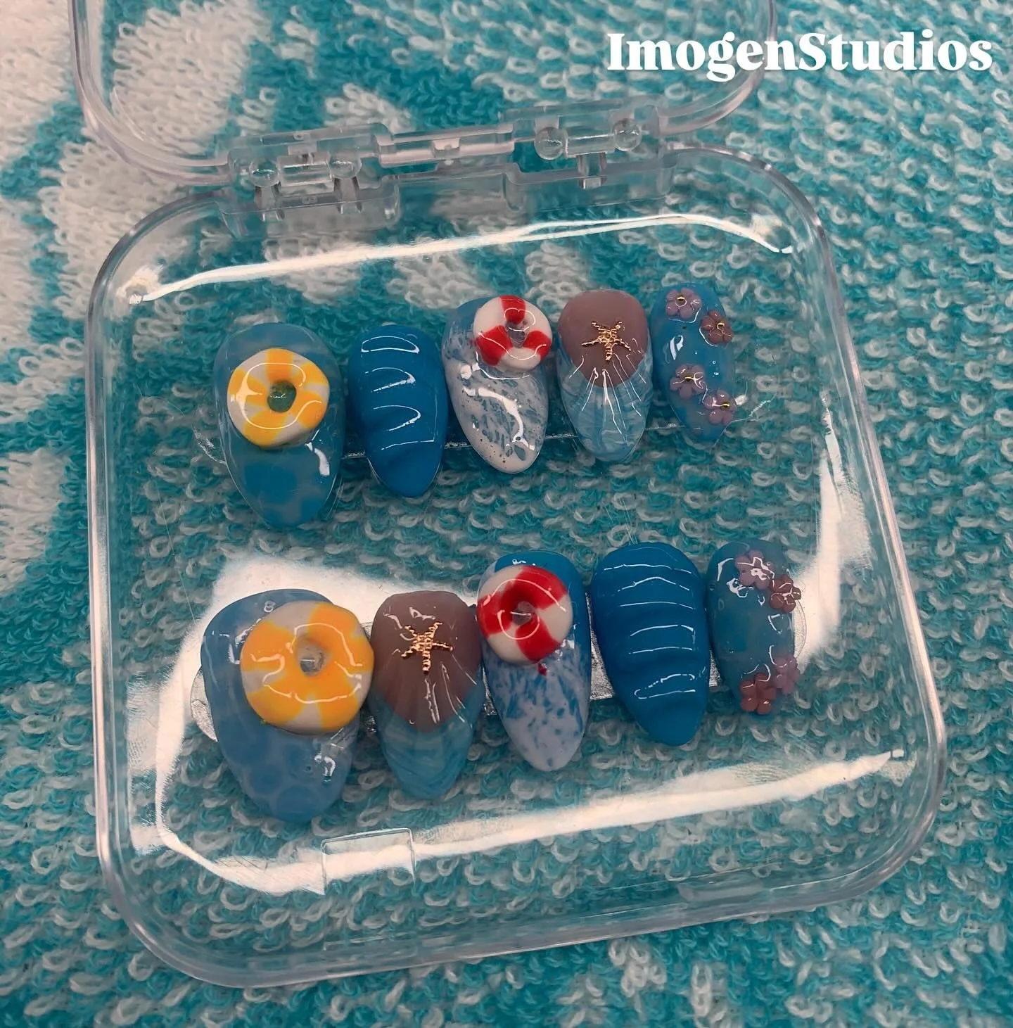 Beachy nails 💅 ☀️ 🌊 you can order a custom set by DMing me!!