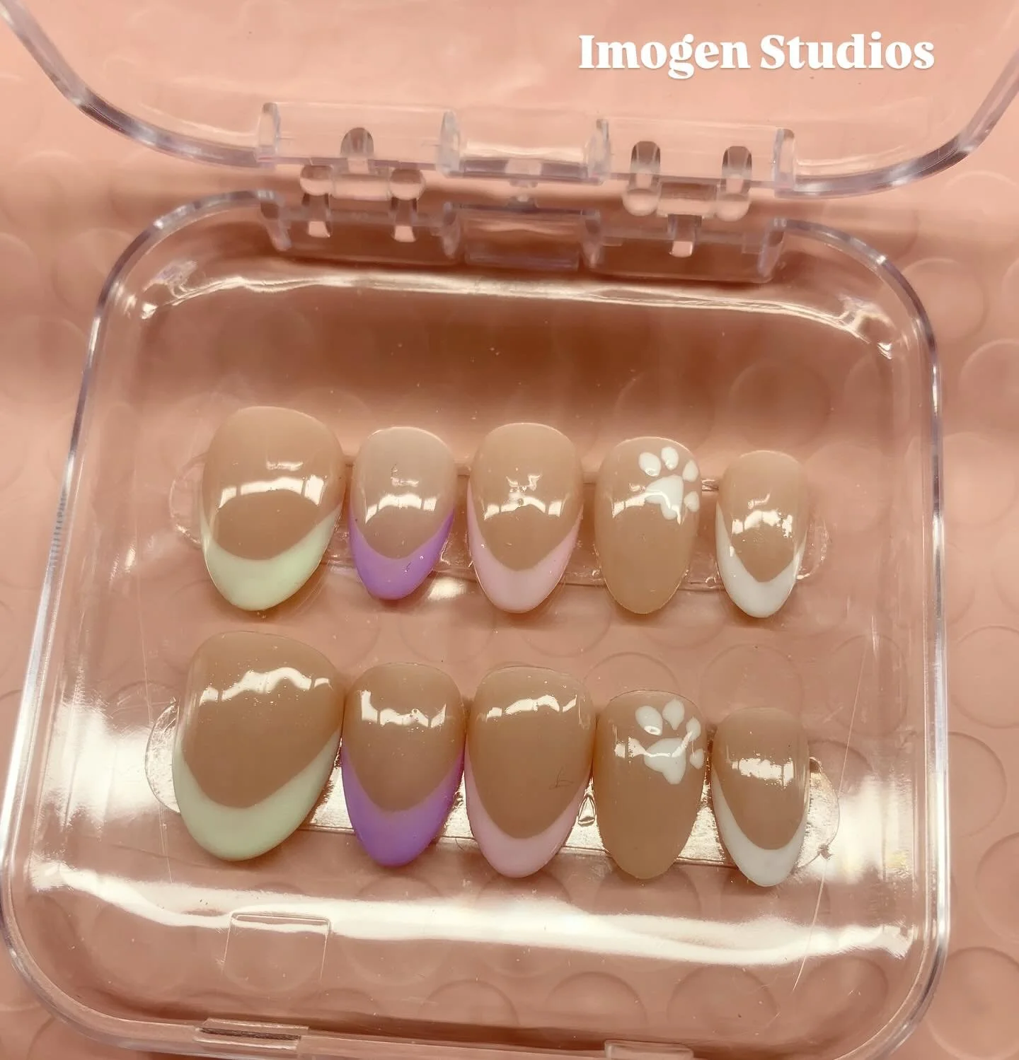 Cute paw print nails for my client visiting her new puppy! 🐶 you can purchase a custom set from me through my website or by DMing me! Link in bio🔗