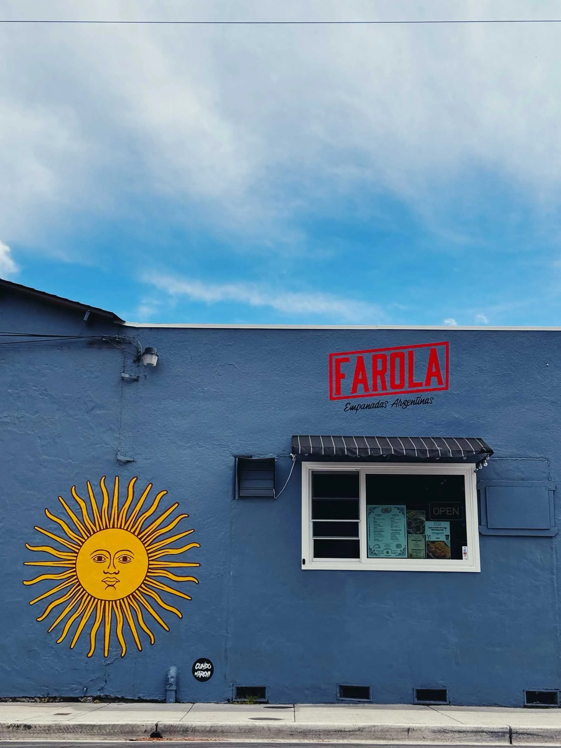 Farola's walk-up window on Clara Street in Ukiah.