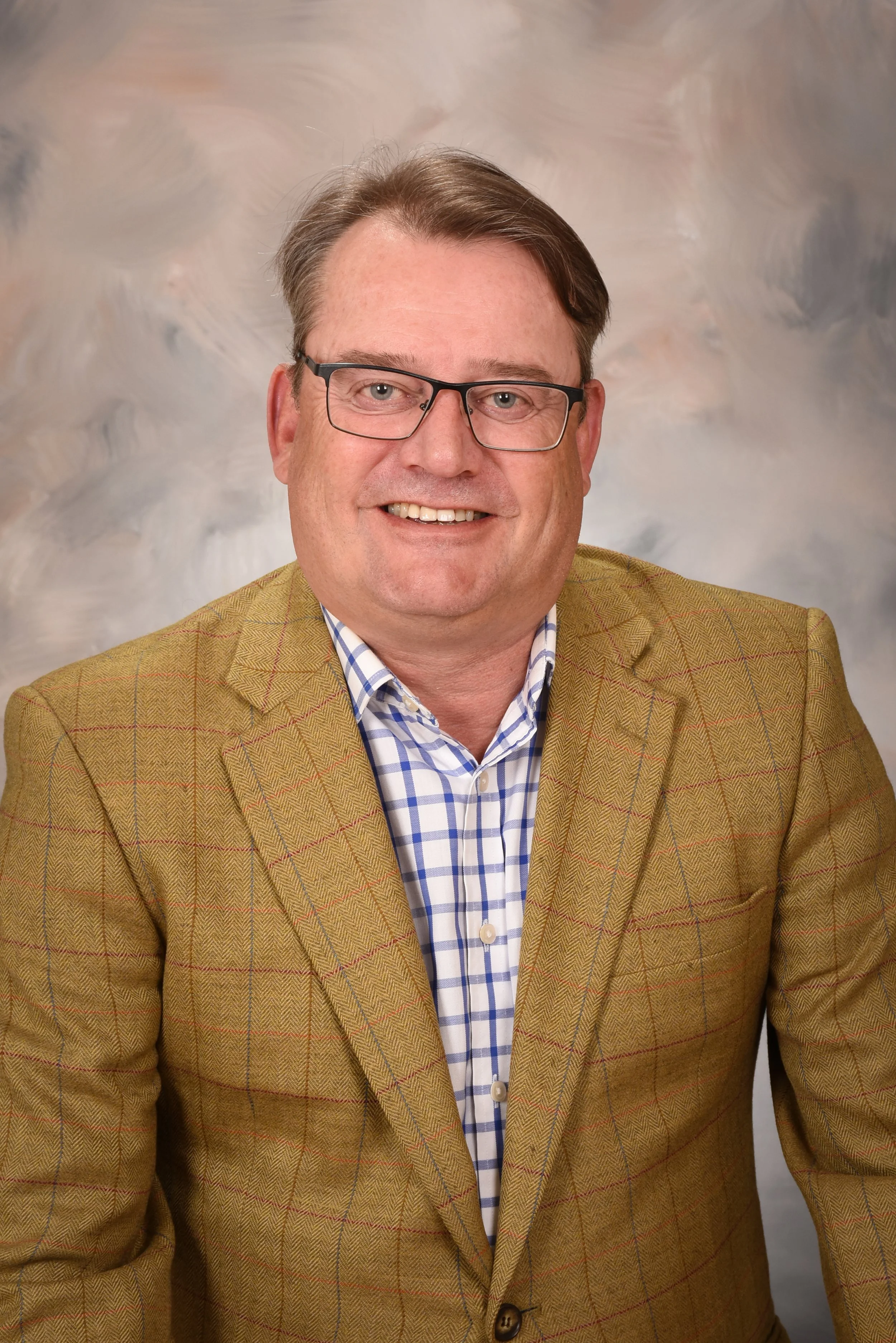 Charles Dobson to Boost New Energy’s Executive Team