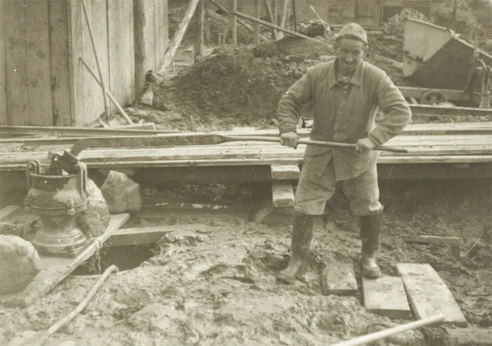 Weibrod-Zuerrer-AG-1951-Kampf-dem-Wasser.jpg