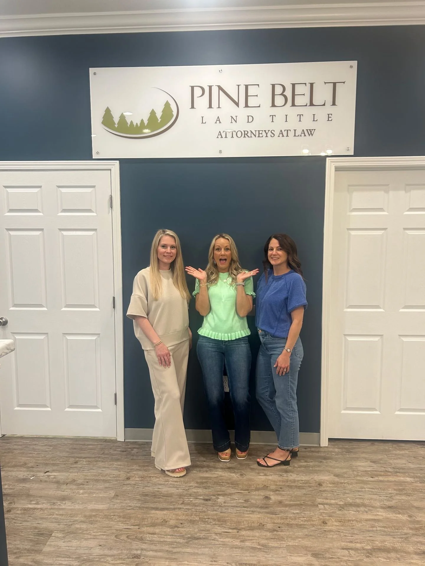 Wiggins real estate closing day! 🏡🔑 Nothing beats the feeling of handing over the keys and seeing those 'Just Closed' smiles. Whether you're a first-time homebuyer or a seasoned investor, our team at Pine Belt Land Title is here to make the process
