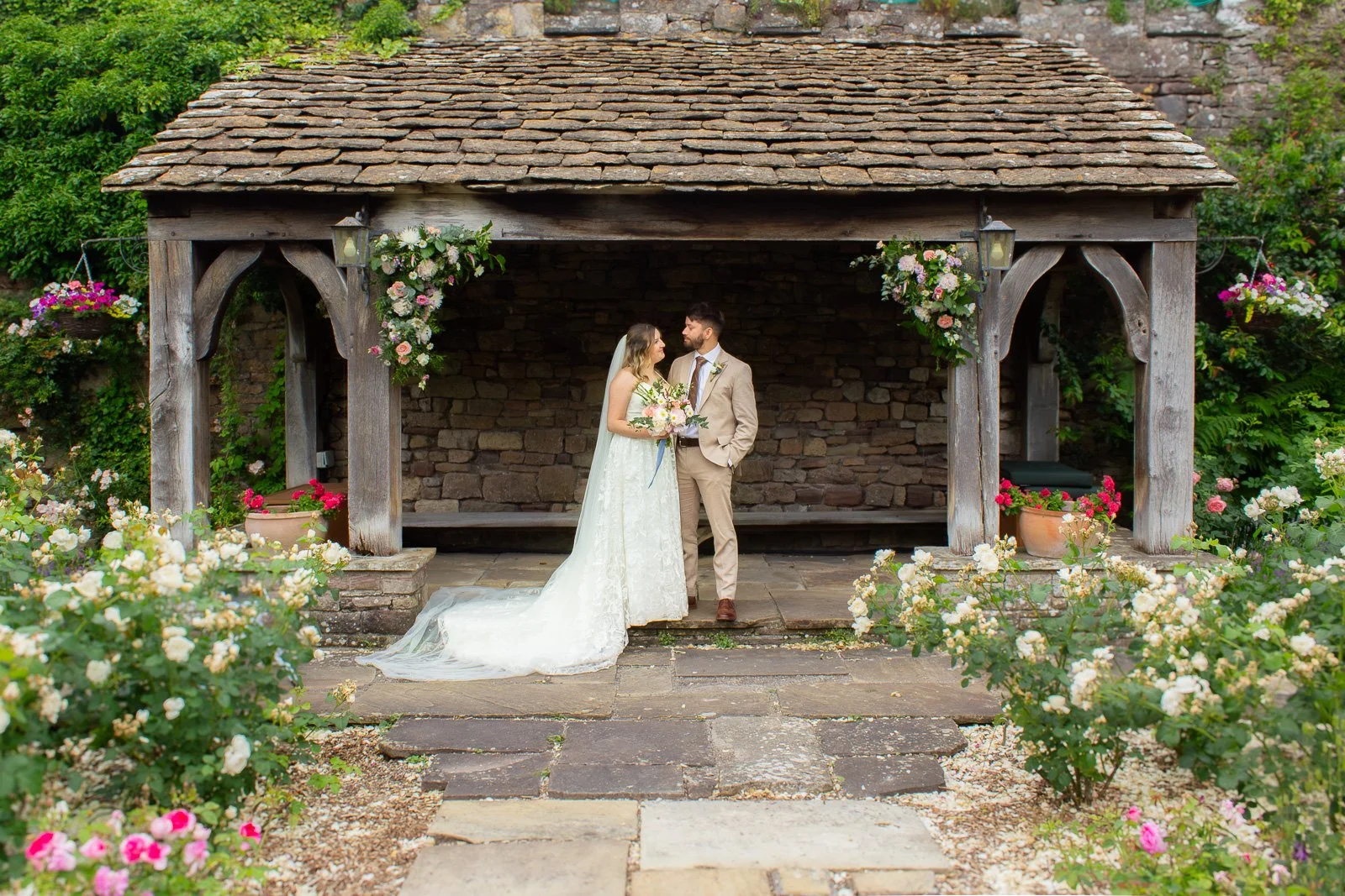 Couple infront_Summer_House_Installation_1457.jpg