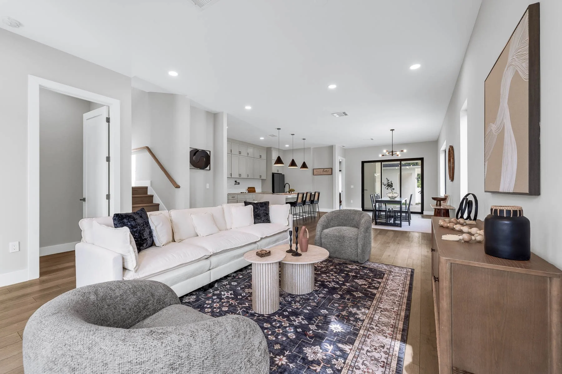 8_MLS-2300-S-Brown-Ave-Orlando-FL.jpg