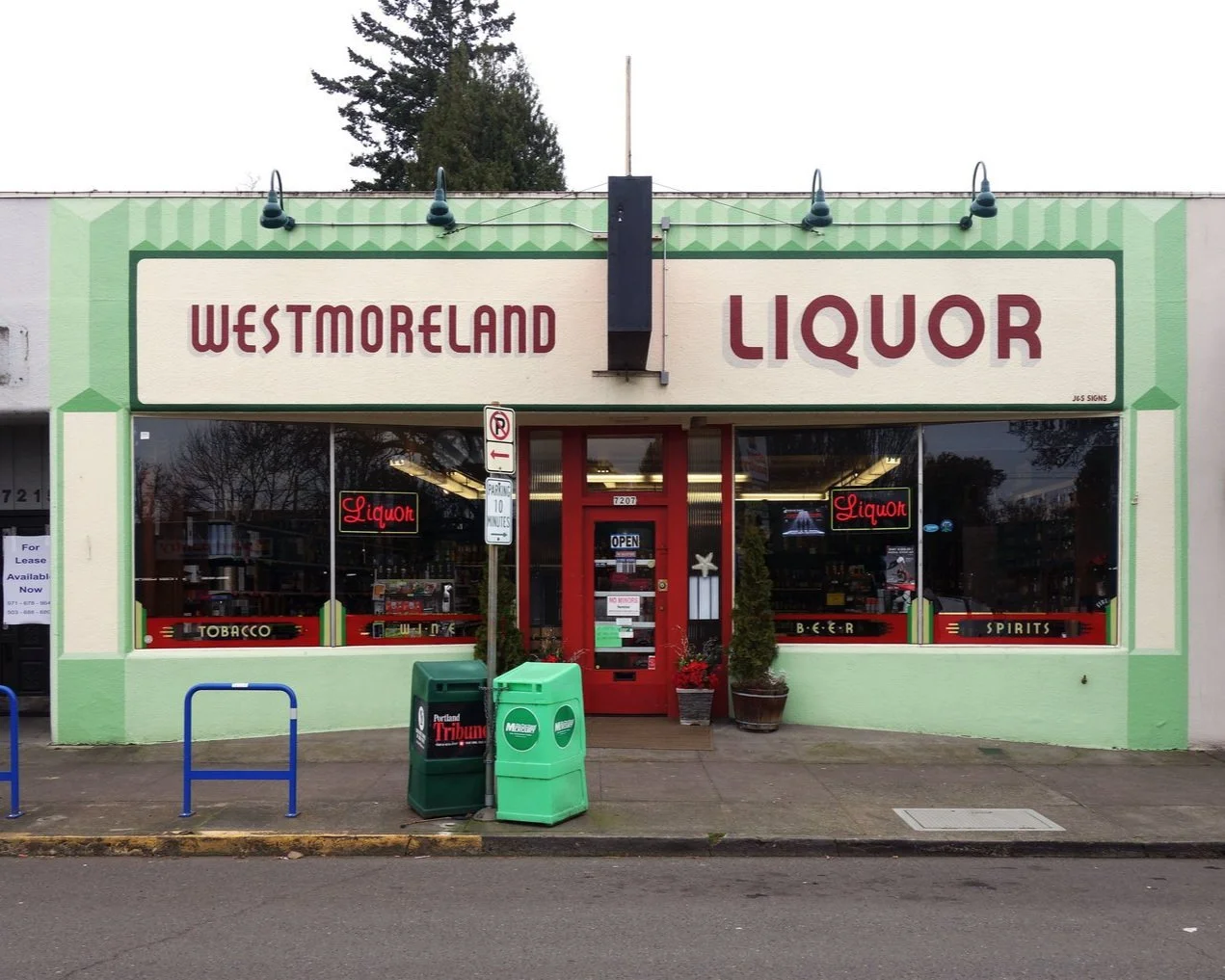 Westmoreland Liquor storefront