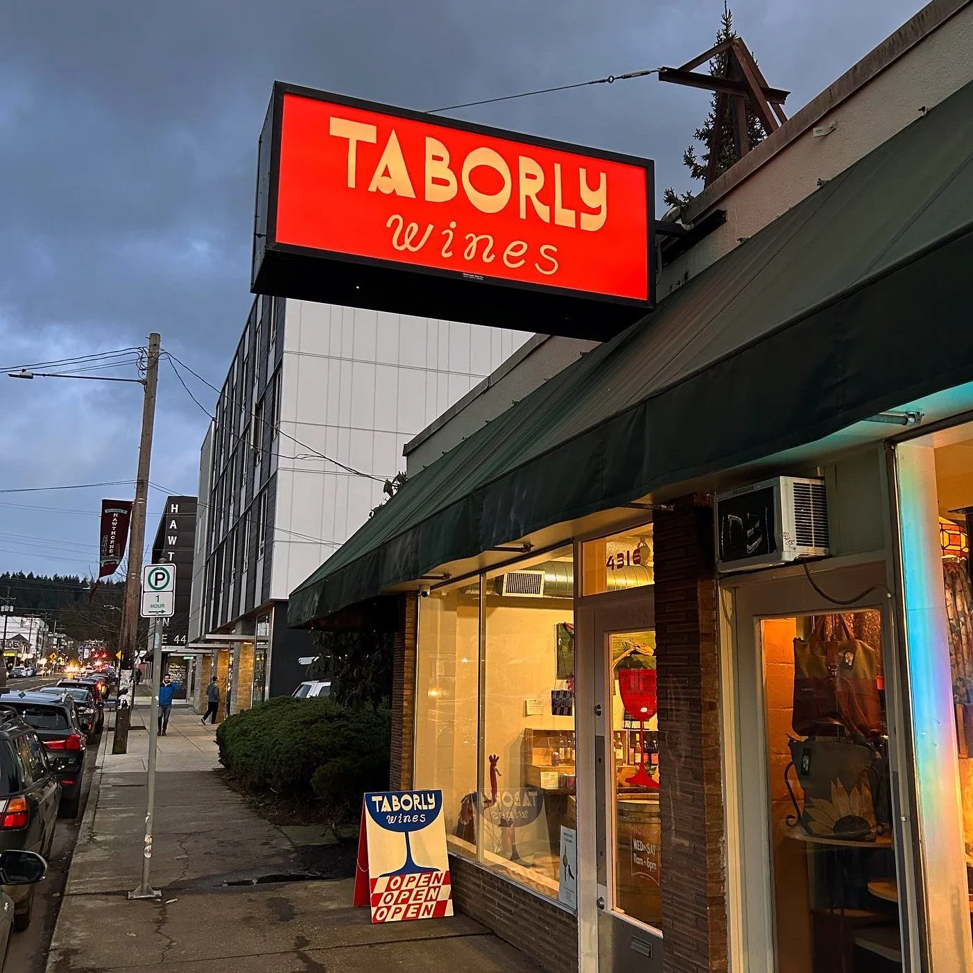 TaborlyWines_01.jpg
