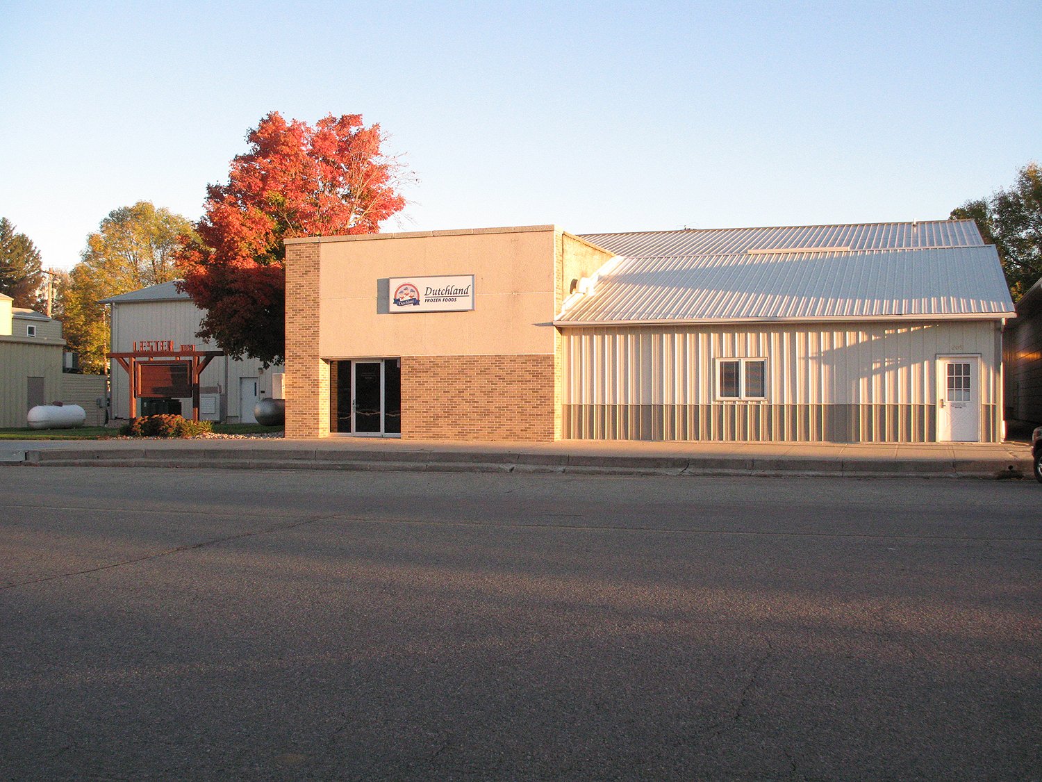 The Dutchland Foods Story: Over 30 Years Of Excellence