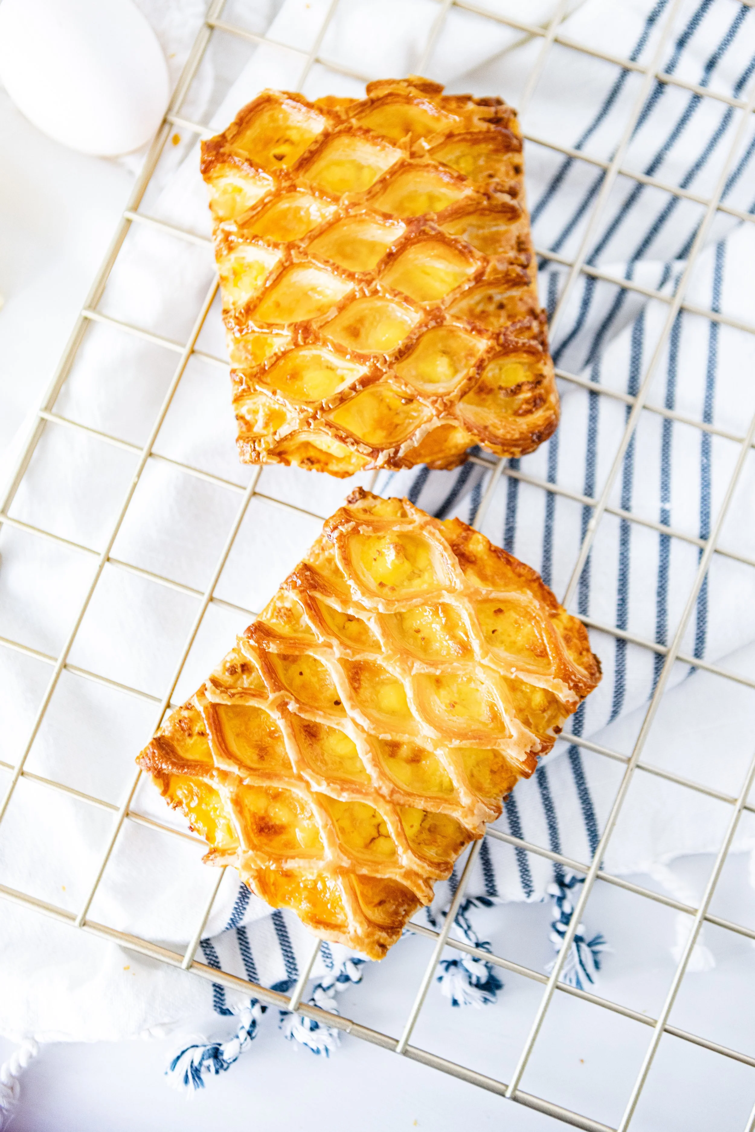 Unbelievable Frozen Ready-to-Bake Savory Croissants For Your Business