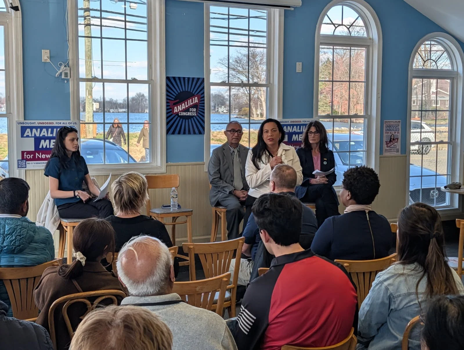 Mejia Townhall Lk Par Wide