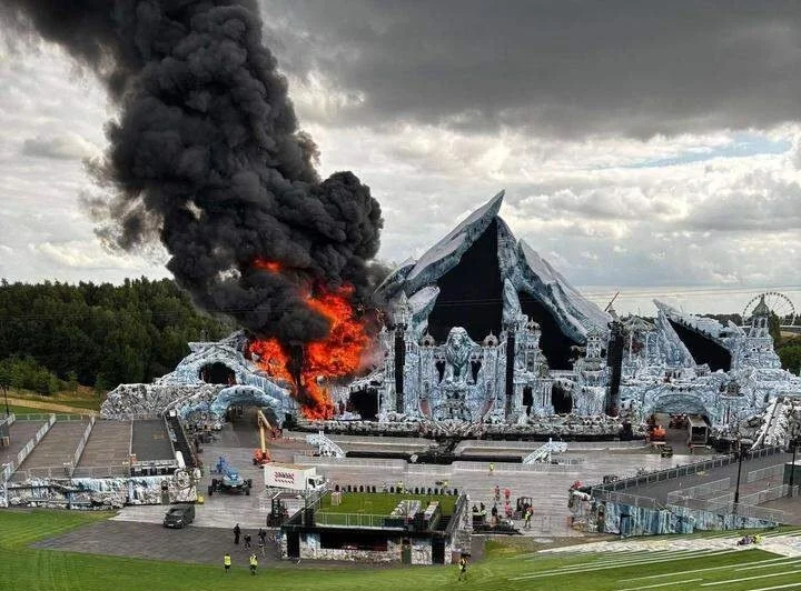 tomorrowland fire