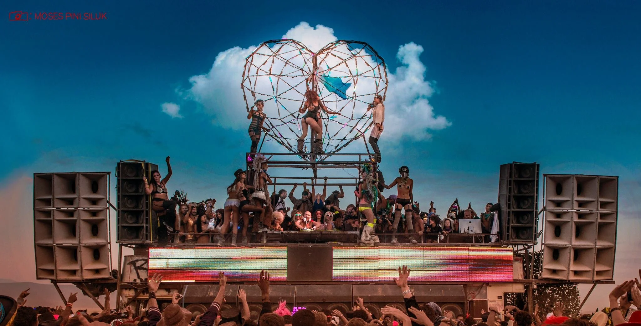 burning man desert festivals.jpg