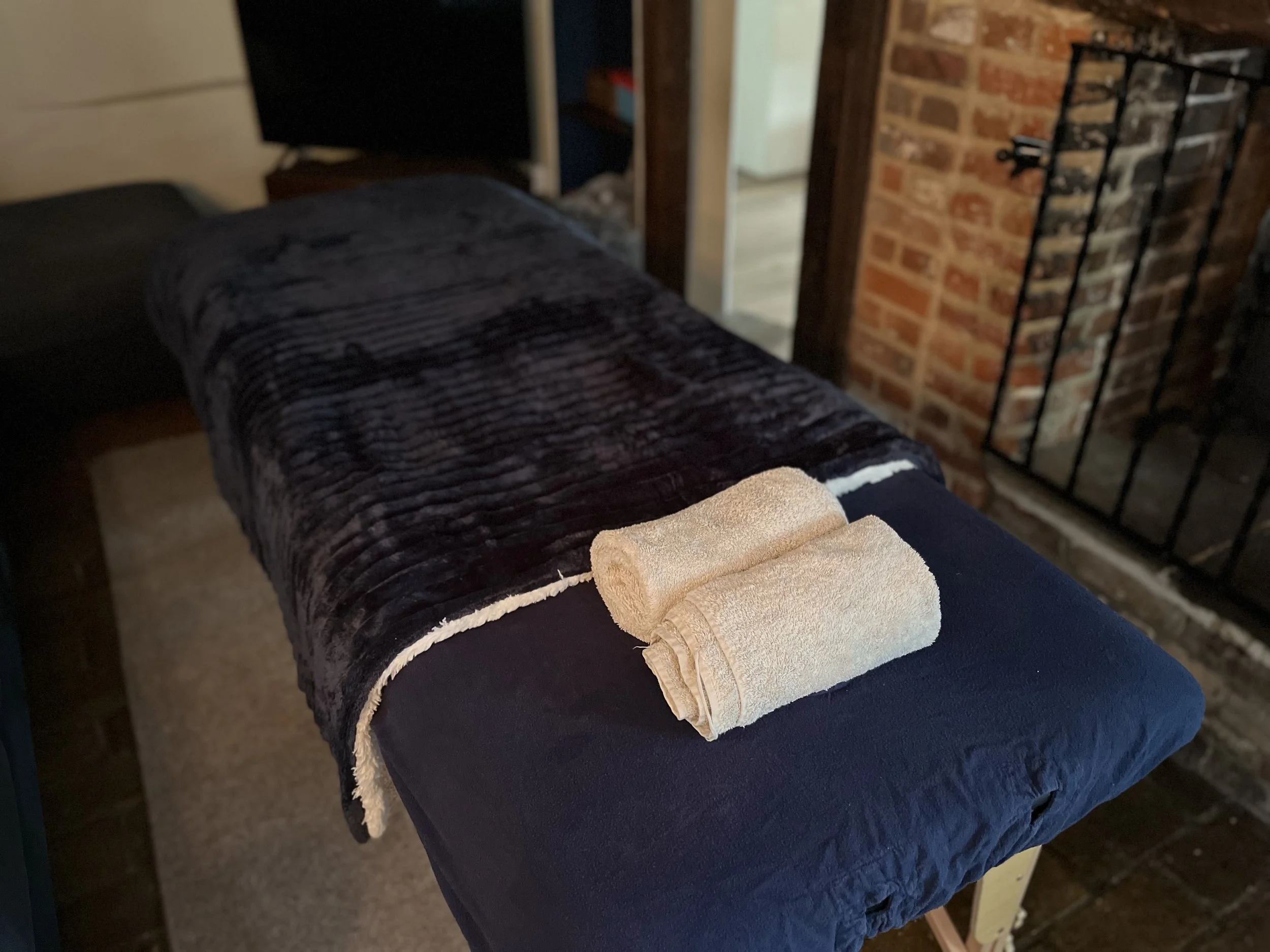 What is mobile massage therapy and how does it work?