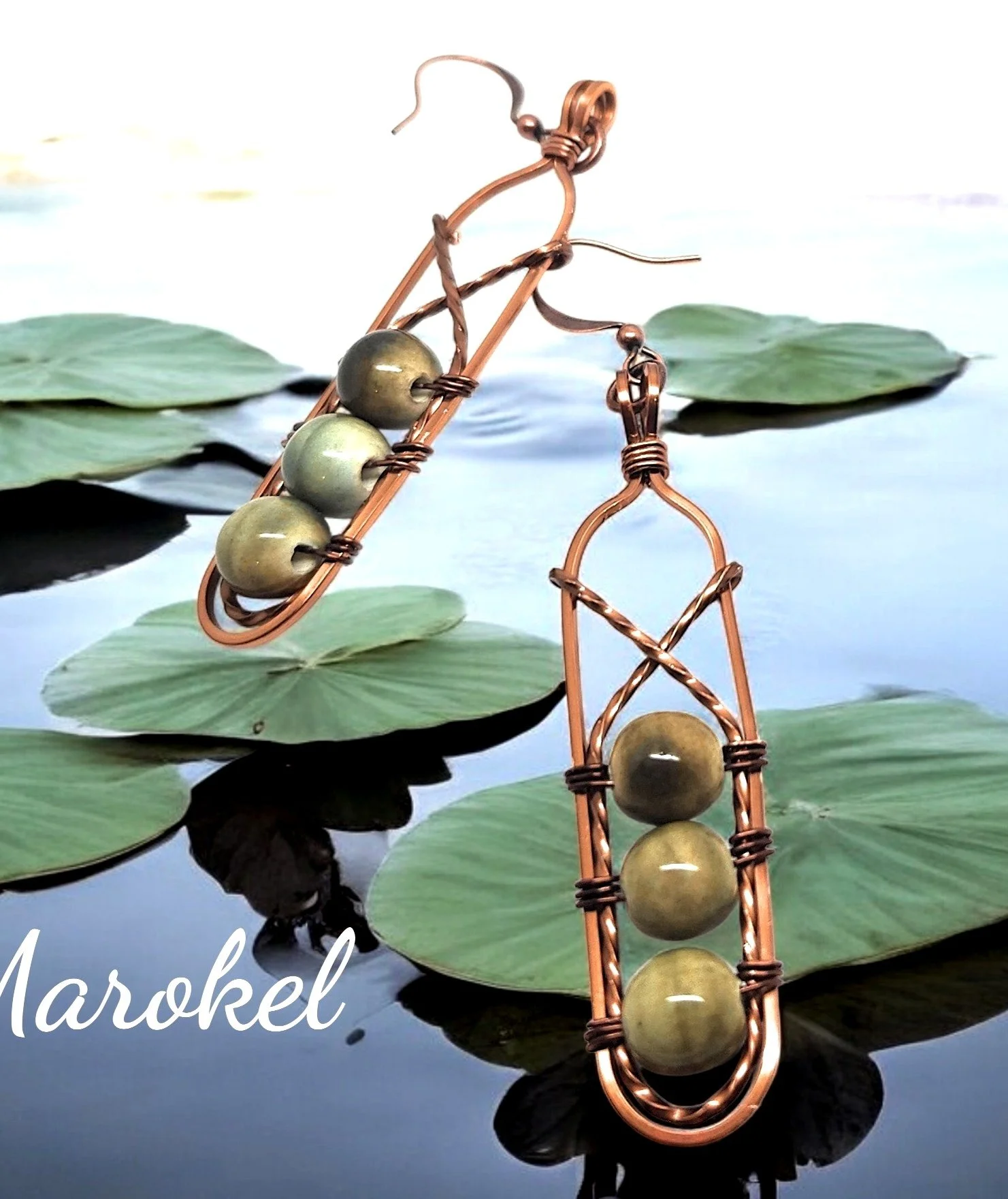 Taupe earrings 4.jpg