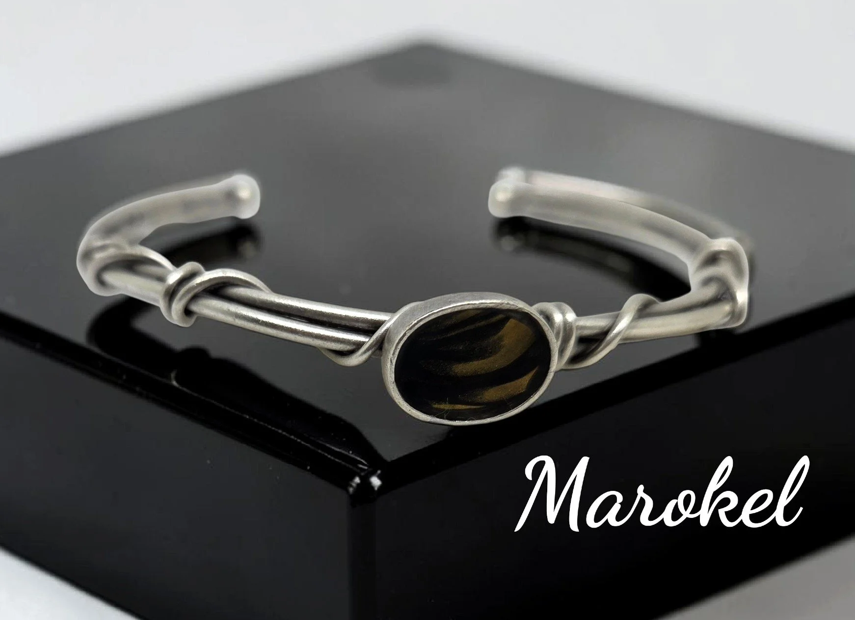 Oval cuff 4.jpg