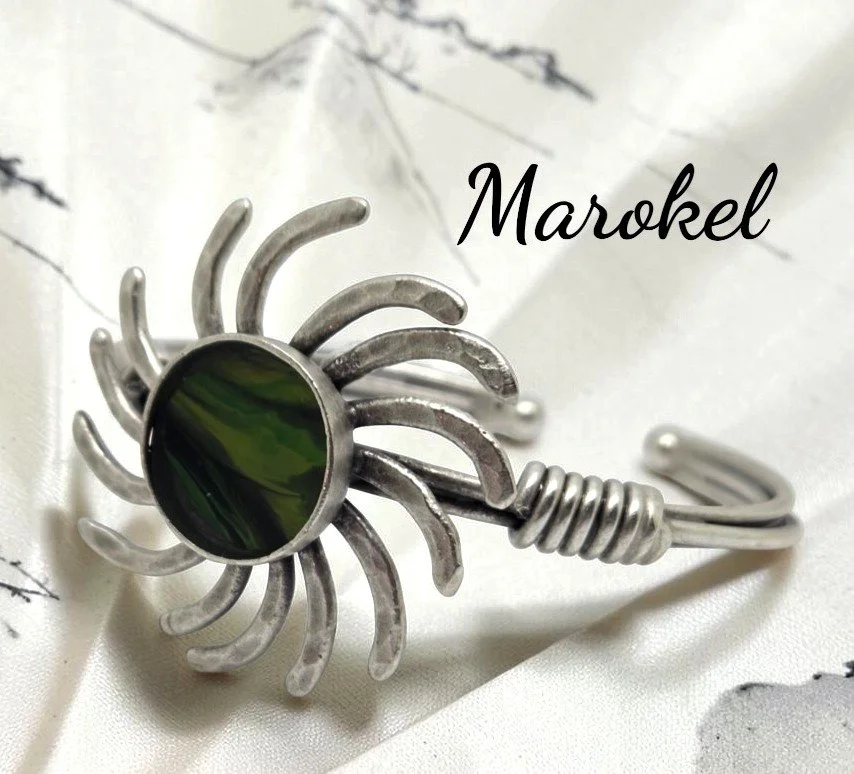 Flower cuff 6.jpg