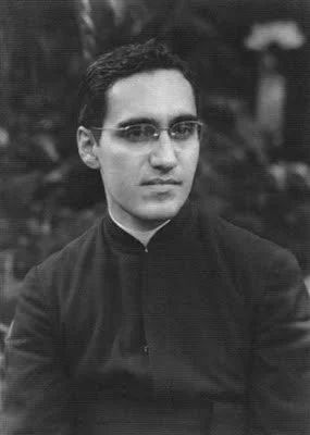 San Óscar Romero (c. 1941) / Dominio público