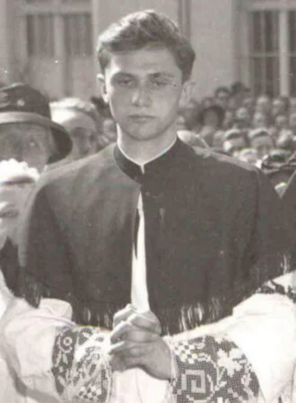 Joseph Ratzinger como seminarista. Fuente: Wikimedia Commons. Uso no comercial, sin alteraciones.