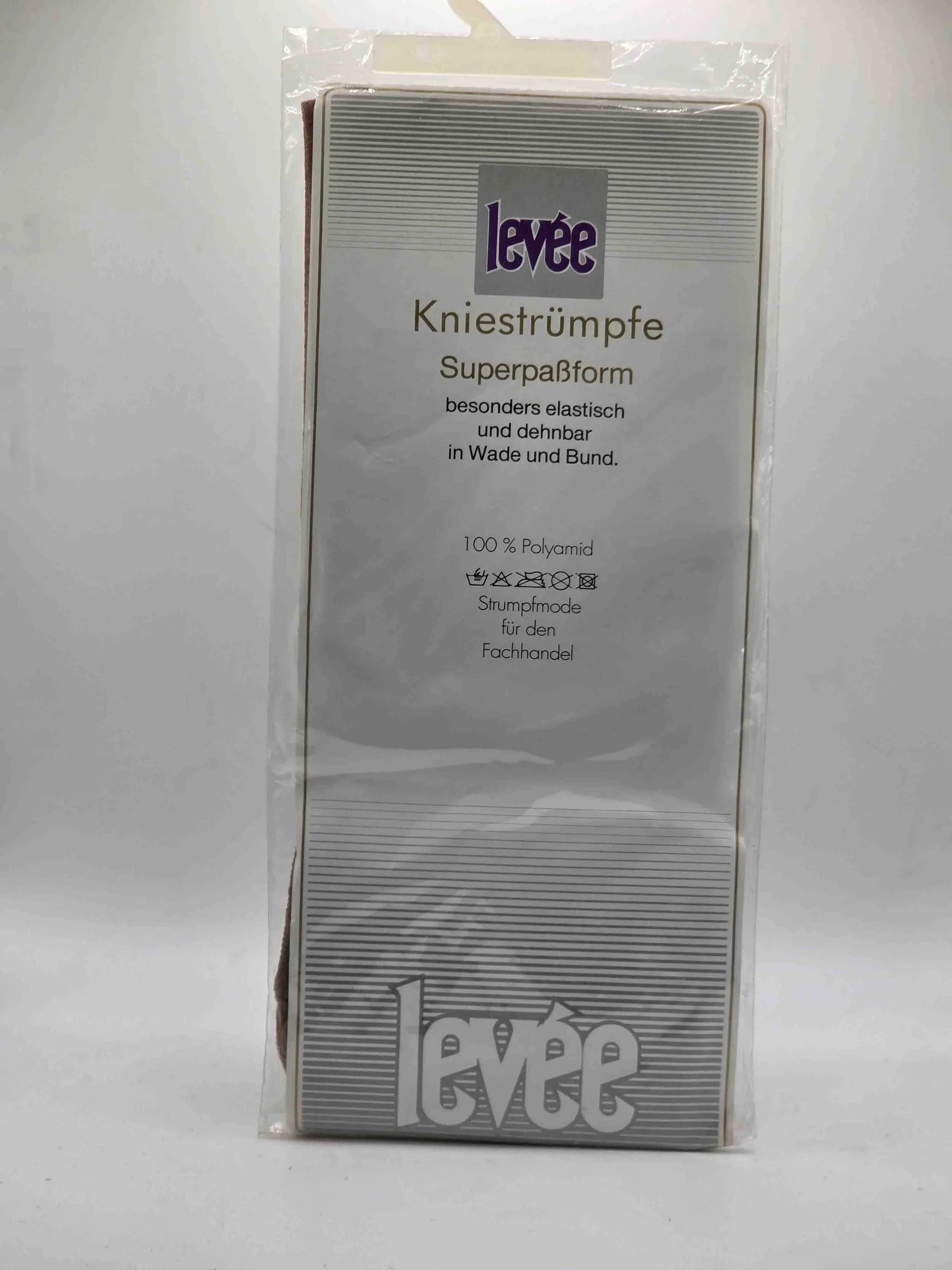levee-kniestrümpfe-superpassform-tabak-rückseite