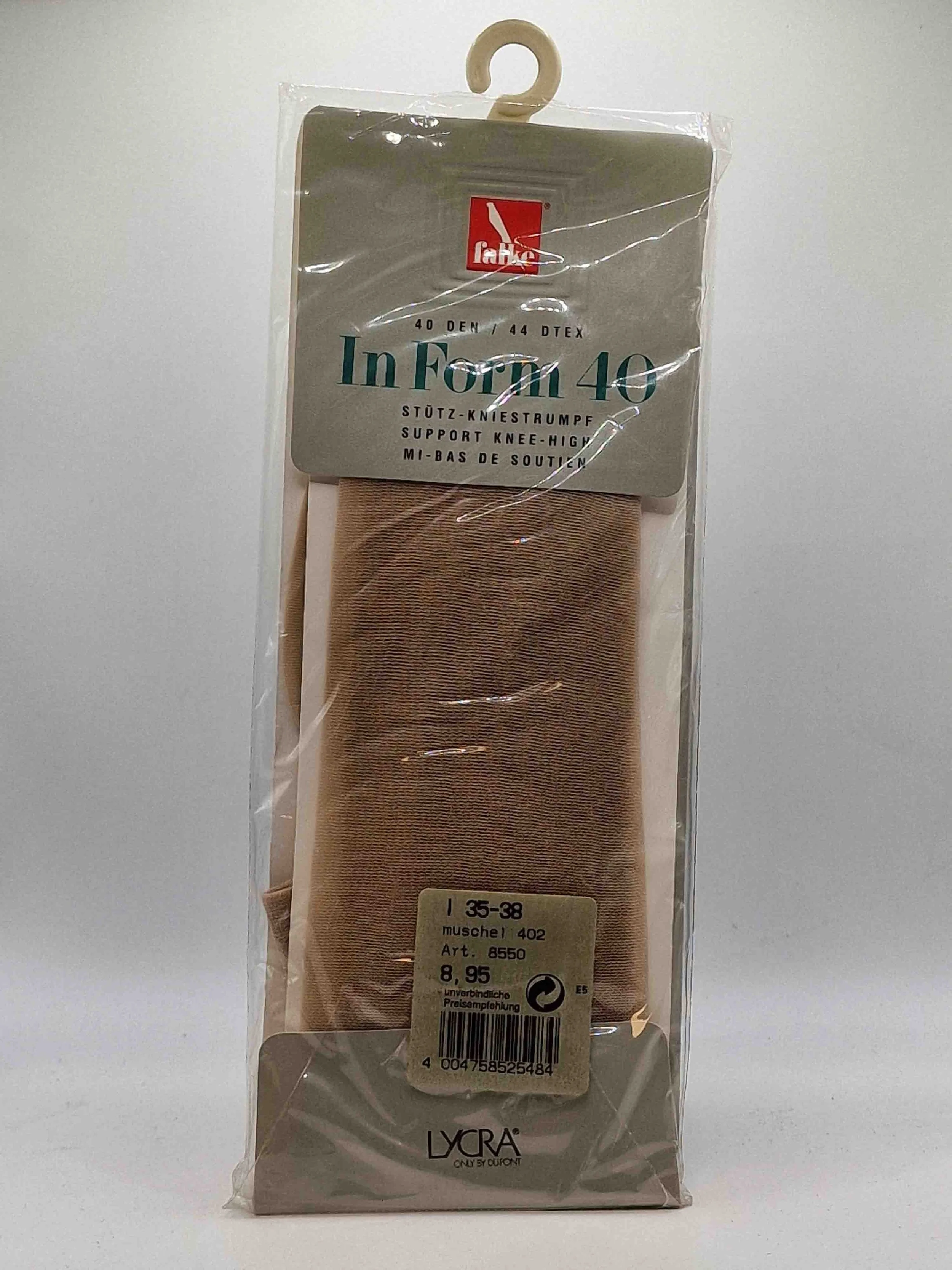 falke-in-form-40-stütz-kniestrumpf-40den-muschel
