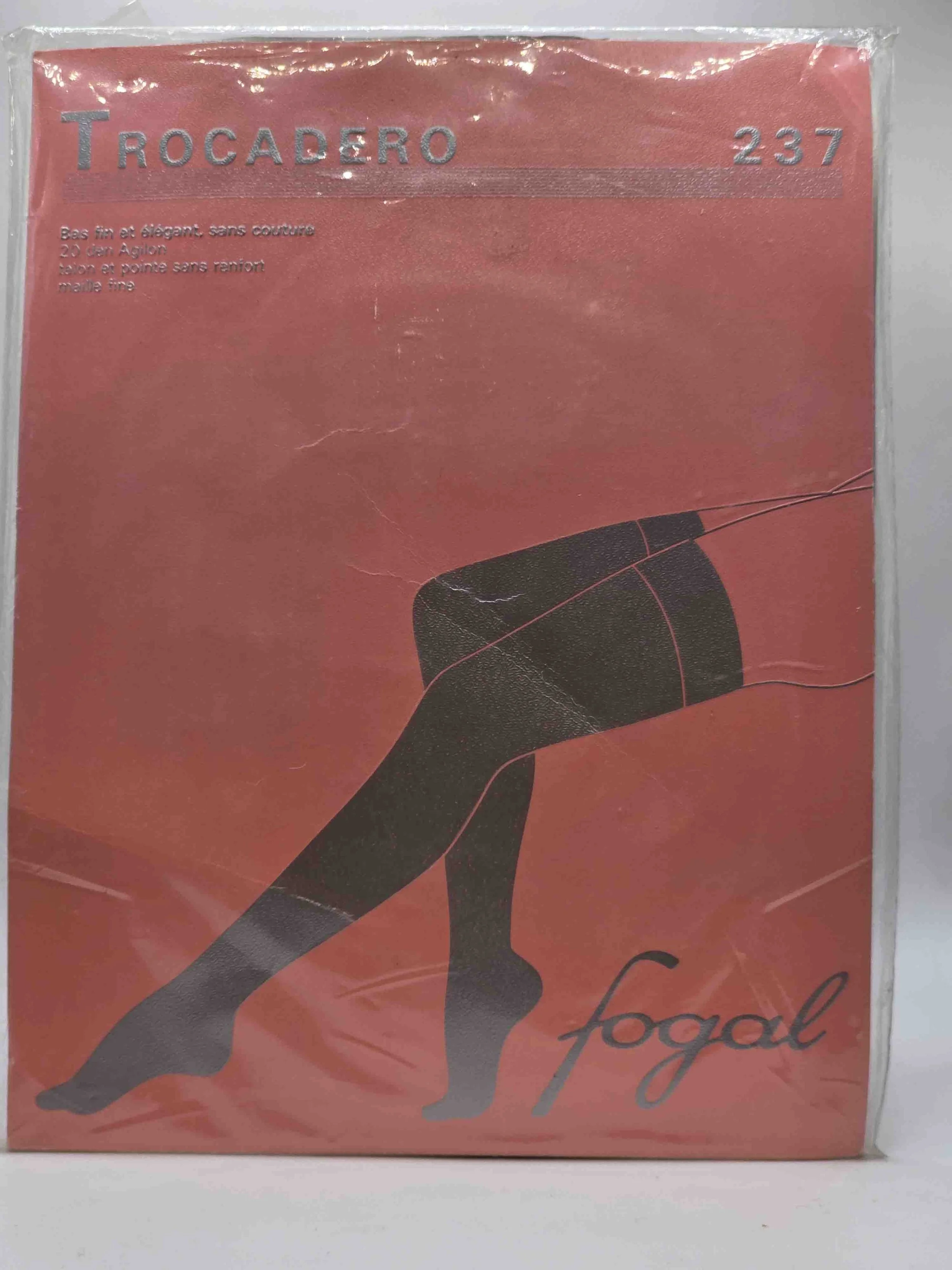 fogal-trocadero237-feinstrumpf-20den-vorderseite