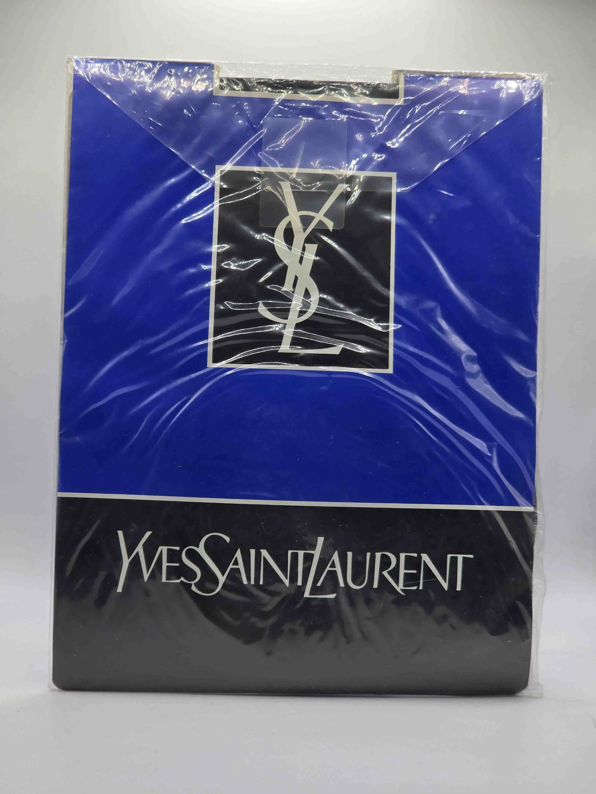 yves-saint-laurent-feinstrumpfhose-steinchen-noir-rückseite