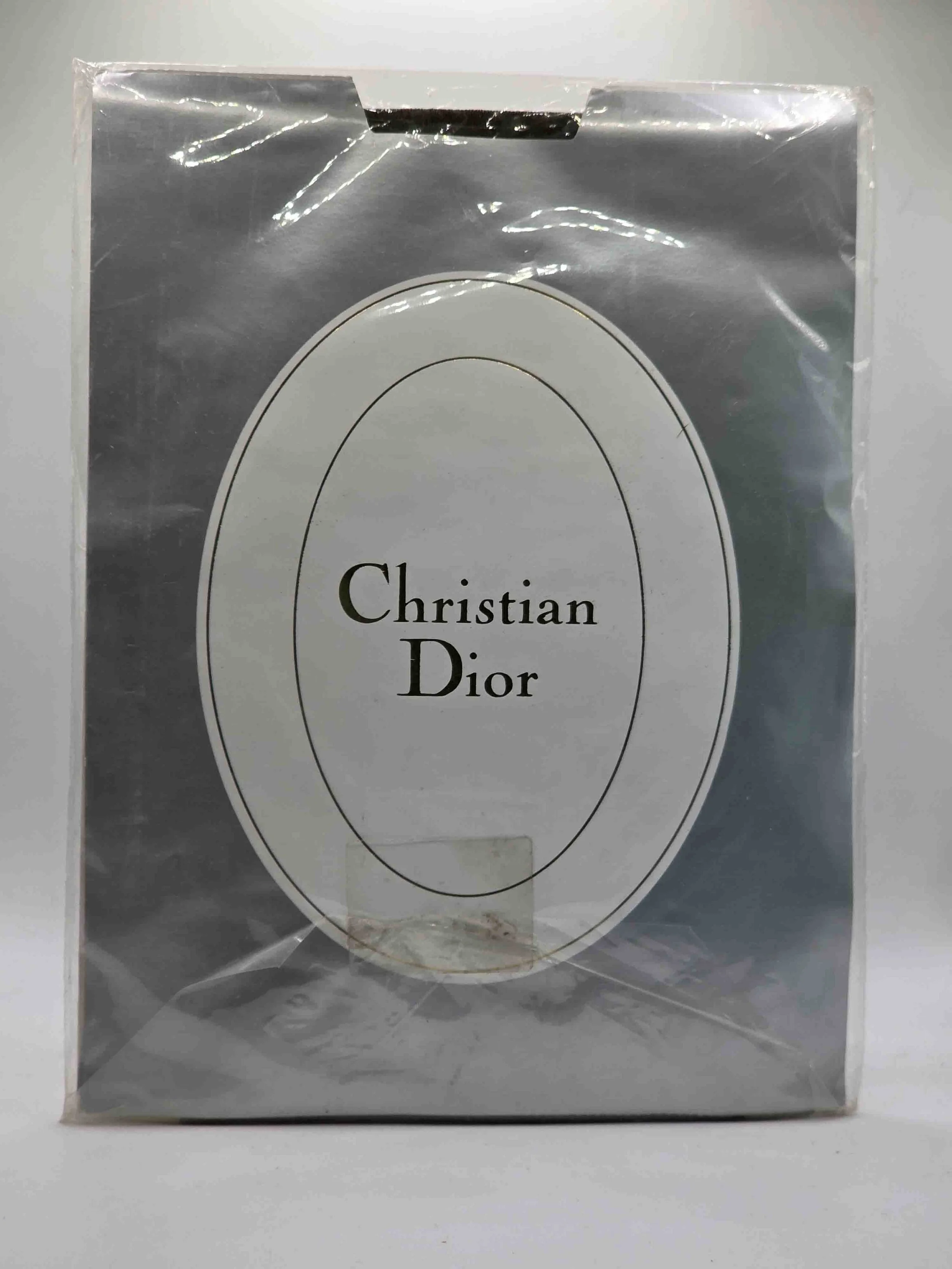 christian-dior-emblem-feinstrumpfhose-15den-noir-vorderseite
