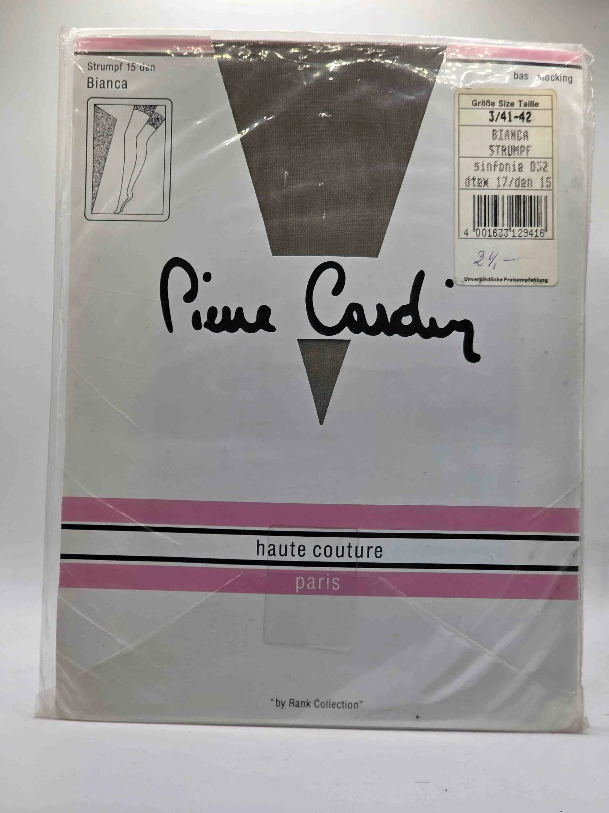 Pierre Cardin Bianca, Strumpf