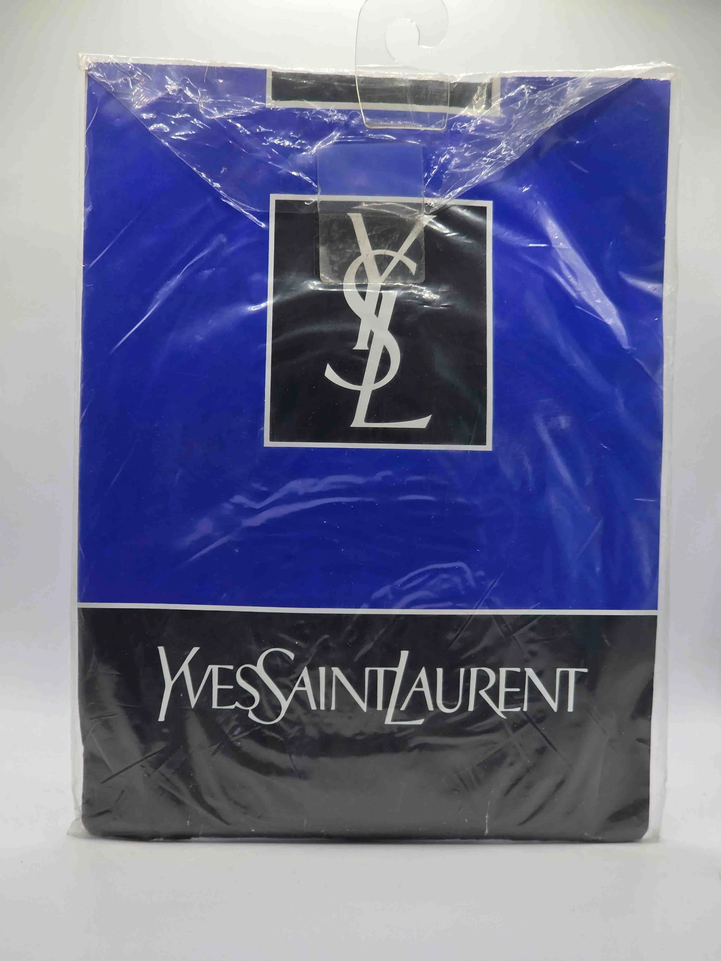 yves-saint-laurent-feinstrumpfhose-lycra-valencay-rückseite