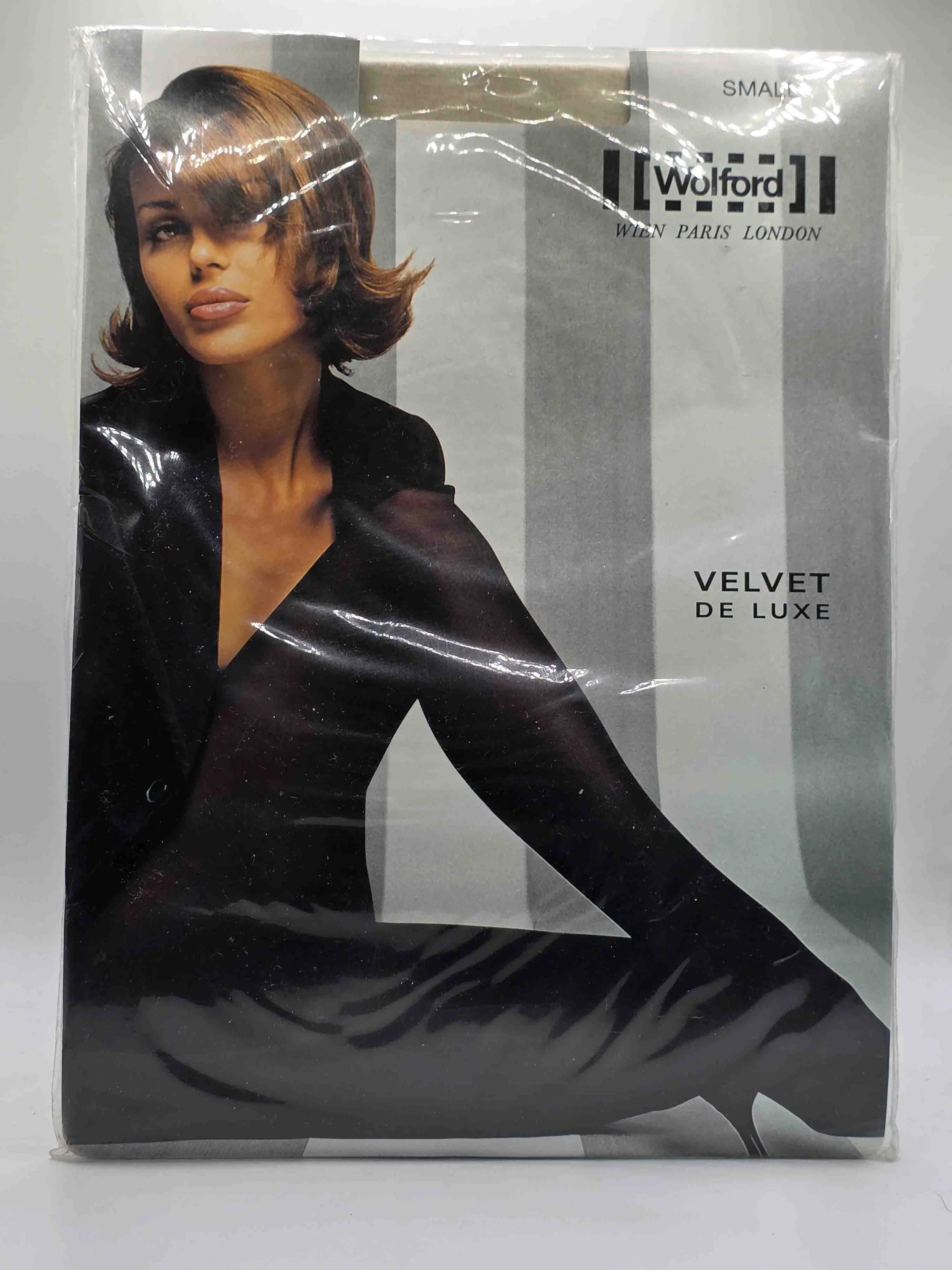 wolford-velvetdeluxe-strumpfhose-50den-offwhite-vorderseite
