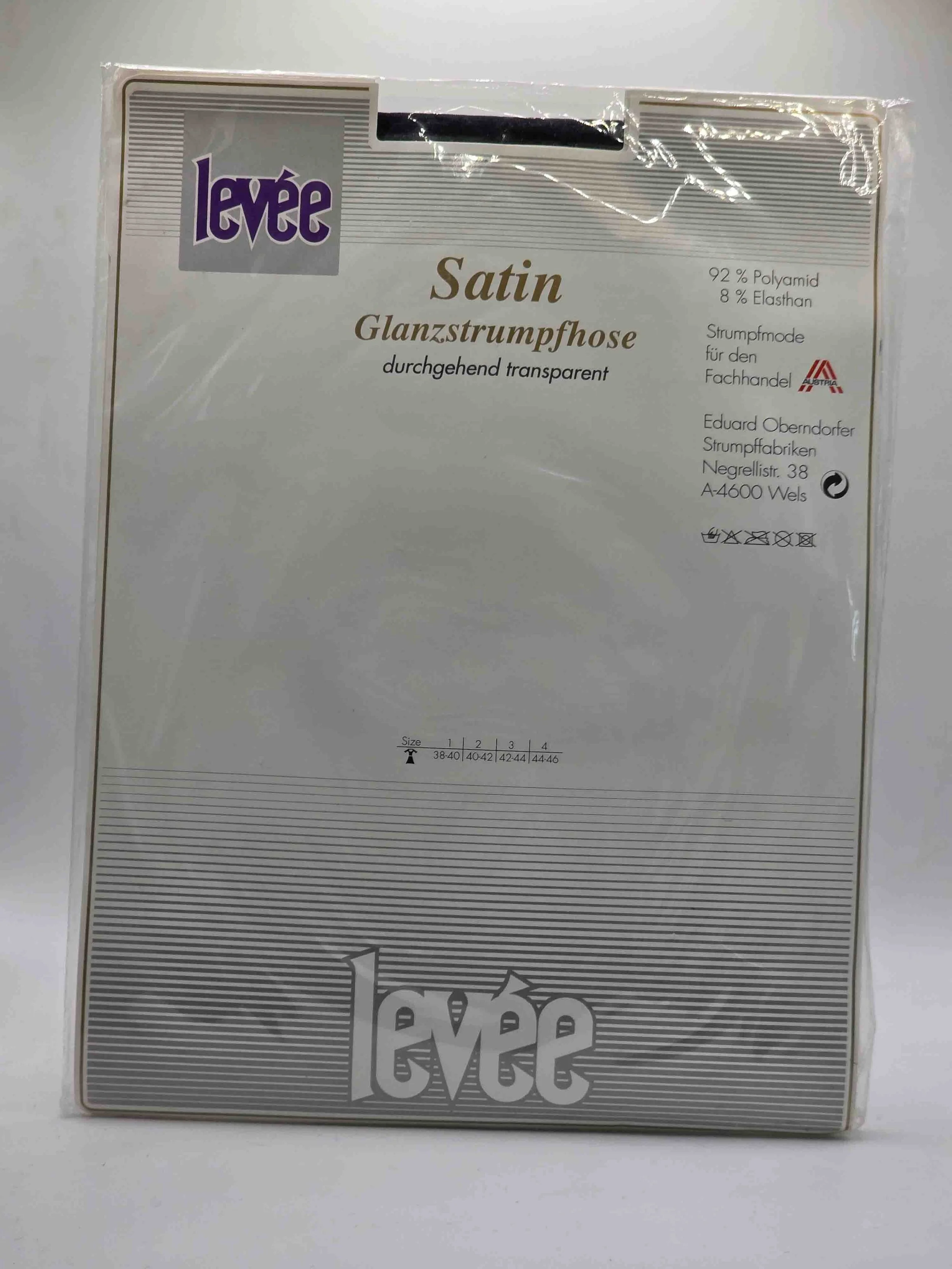 levee-satin-glanzstrumpfhose-20den-marine-vorderseite