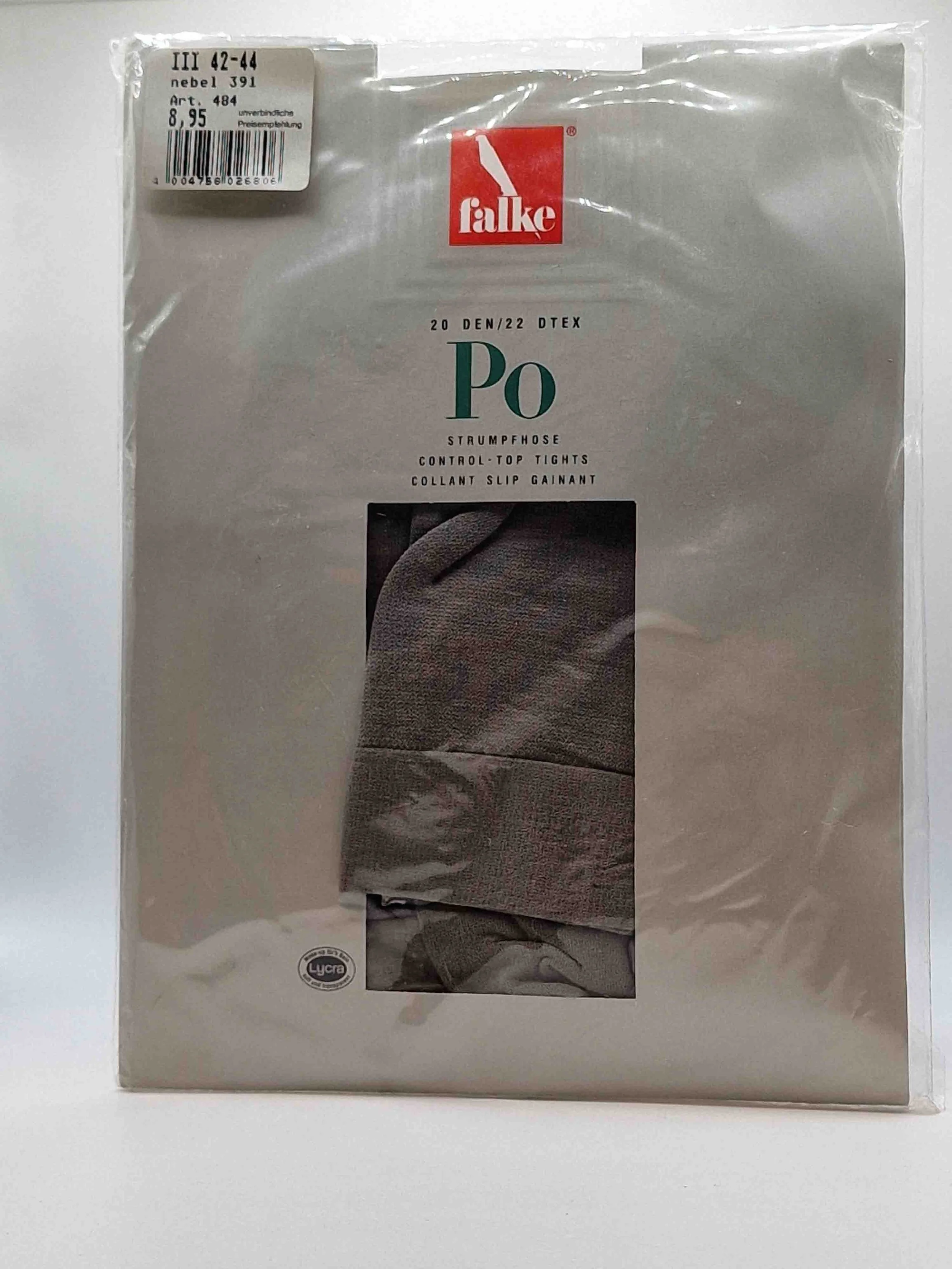 Falke_Strumpfhose_Po_20den_nebel