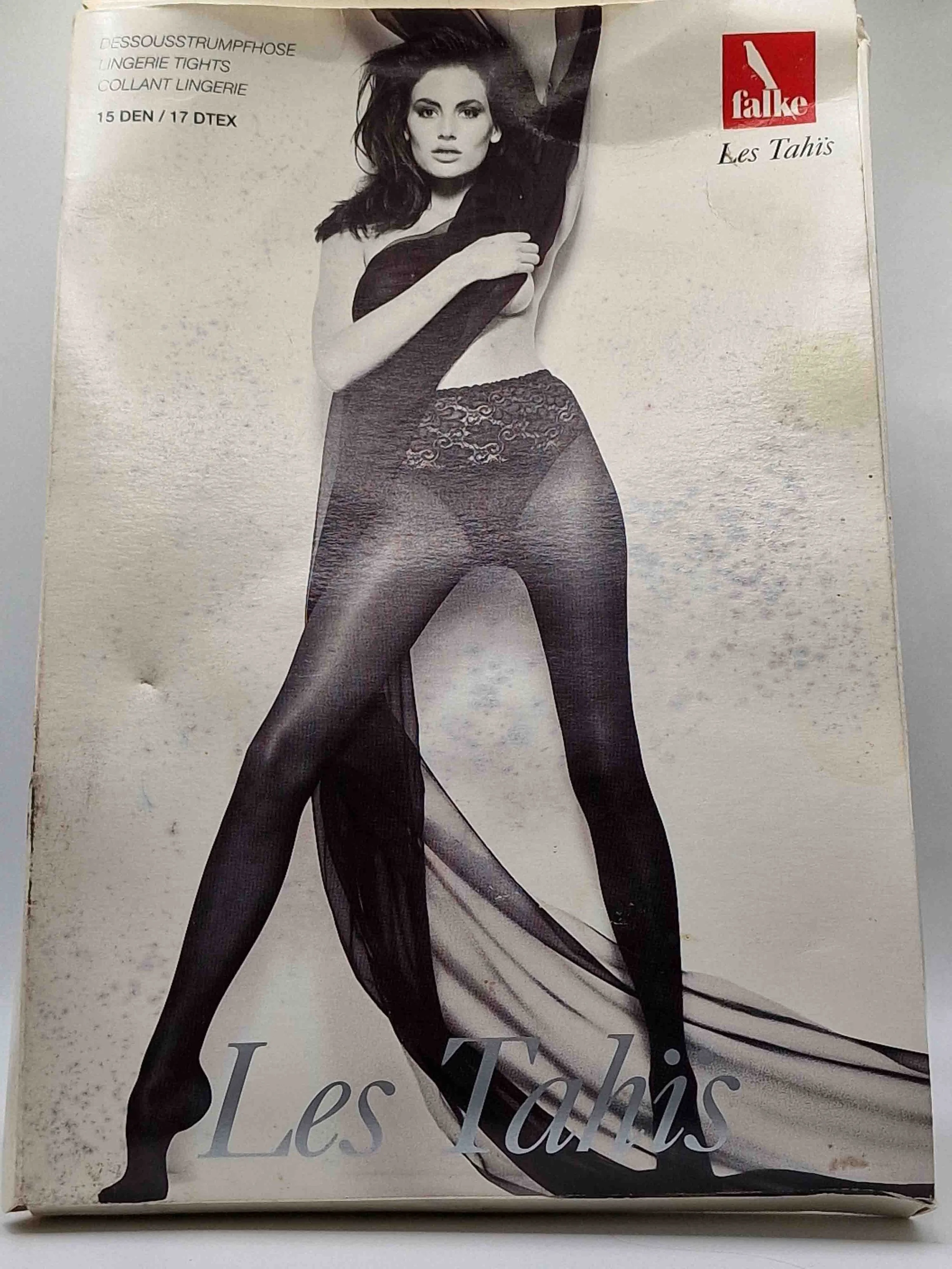 Falke-dessousstrumpfhose-15den-puder