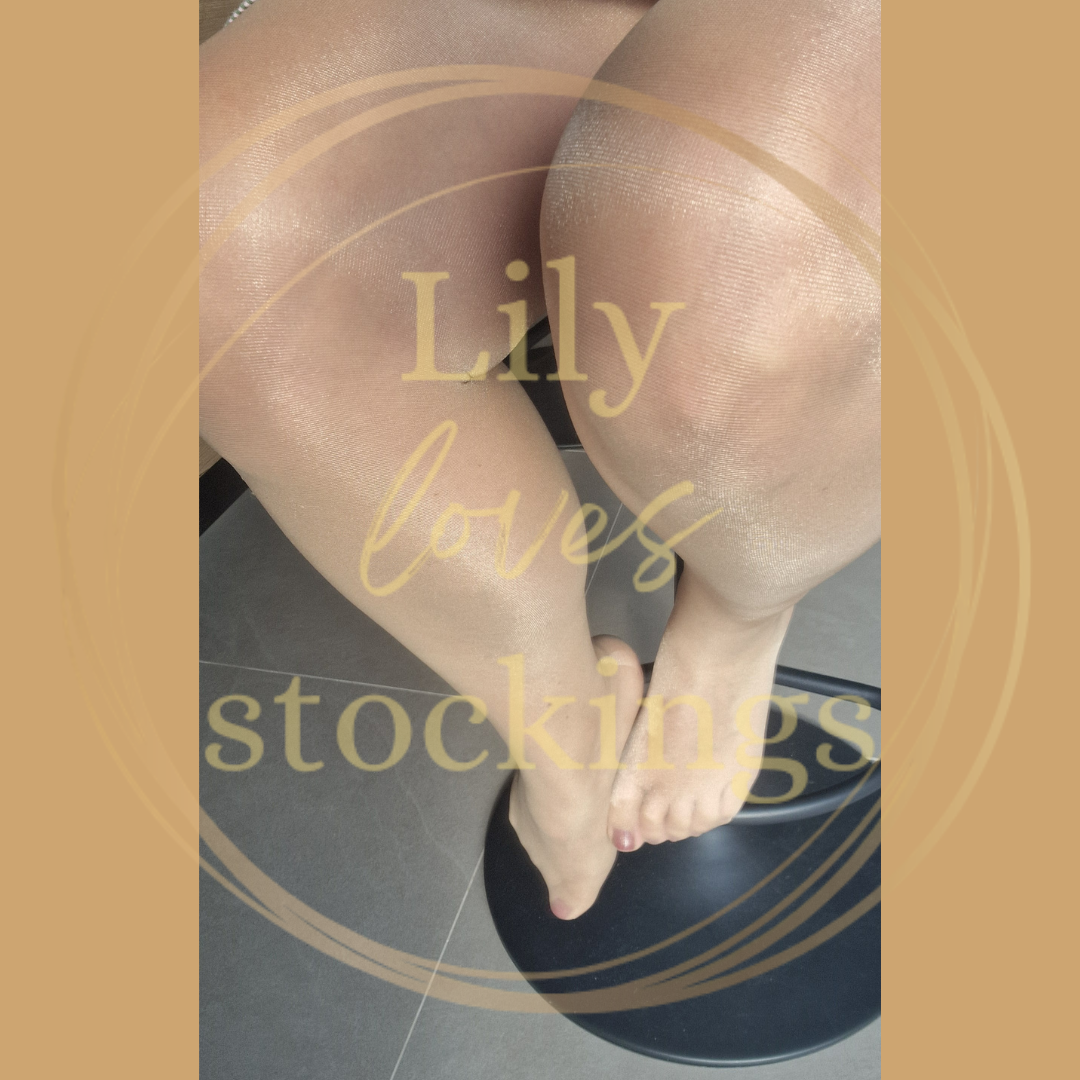lilylovesstockings-strapse-glänzend-getragen-laufmasche-beine