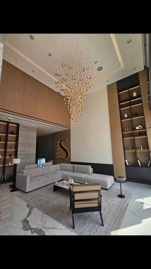 ποΈ 1-Bedroom Apartment | The Crest Tower B
π 722 Sq.Ft | π° AED 1,819,999
πͺ Direct Access to Amenities – No Elevator Needed!
Discover refined living in Sobha Hartland with this spacious, smartly designed apartment:
β
Large bedroom with bui