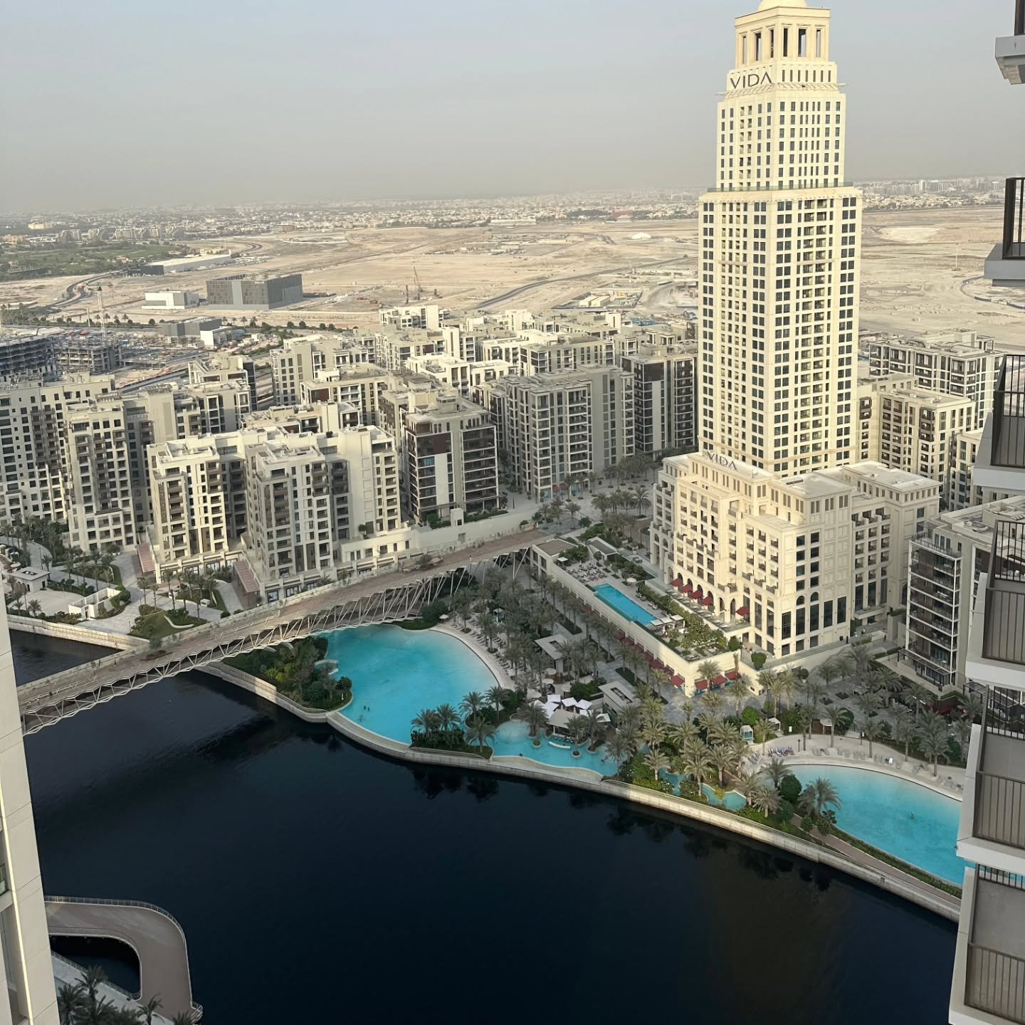 π Luxury 2-Bedroom | Sea, Lagoon & Park Views | Creek Palace π
Live the resort lifestyle in the heart of Dubai Creek Harbour with this high-floor 2BR apartment in the exclusive Creek Palace — offering breathtaking sea, lagoon & park