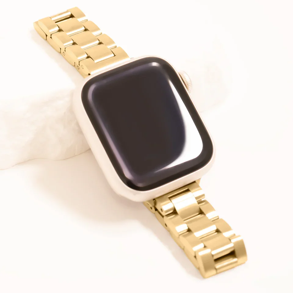 gold-classic-link-apple-watch-band-04.webp