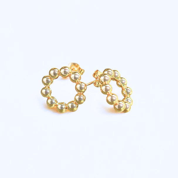 gold-circle-ball-stud-earrings-02.png