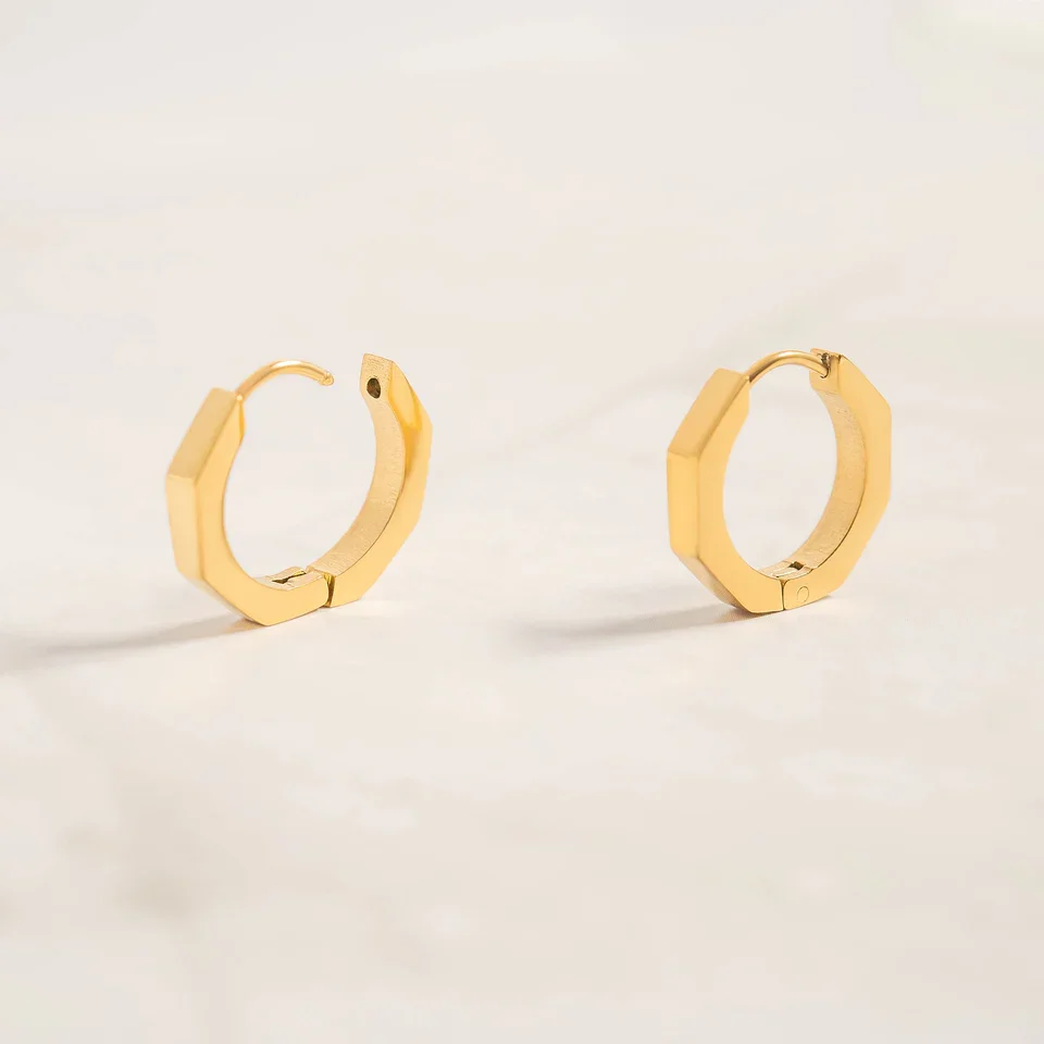 gold-octagon-hoop-earrings-02.webp