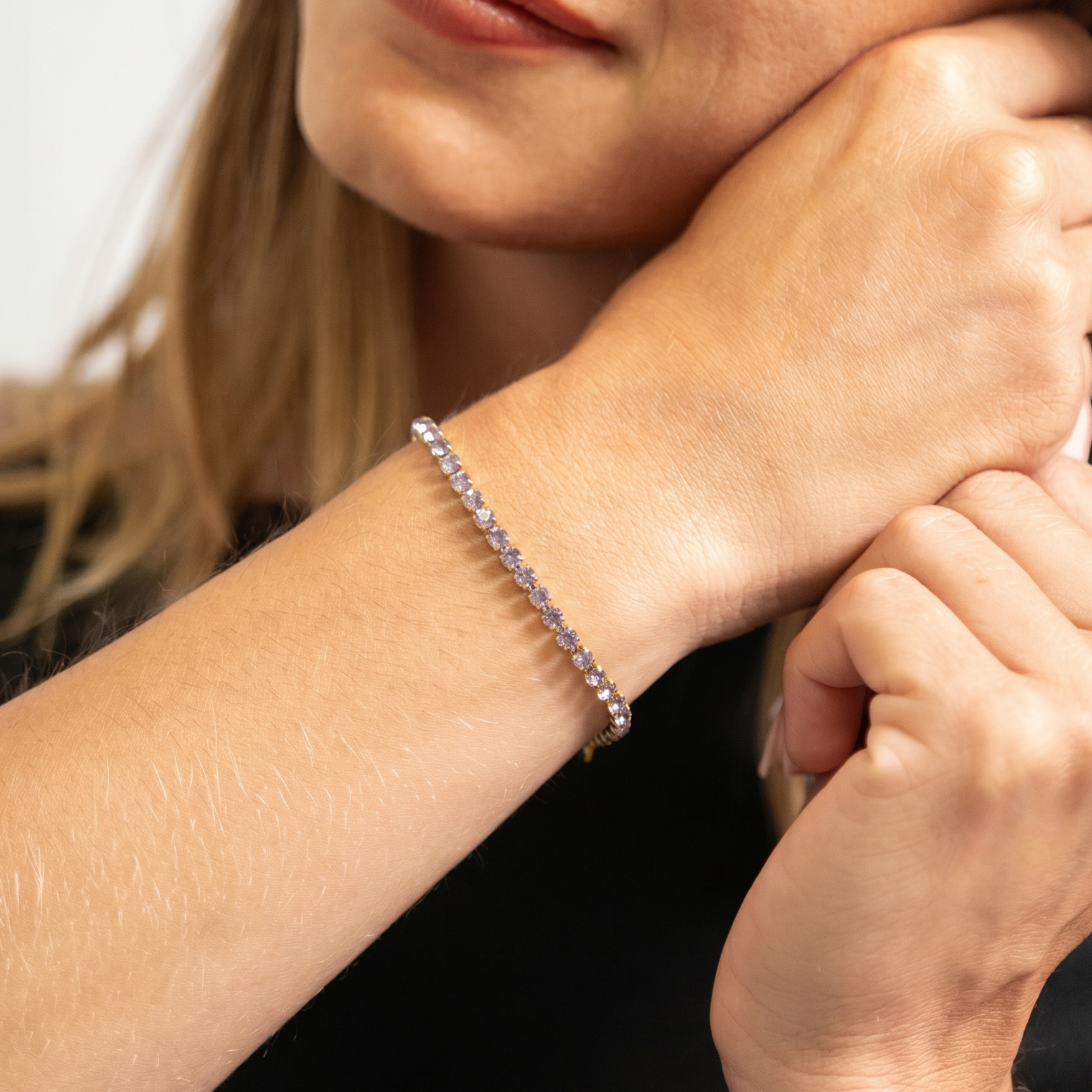 gold-tennis-bracelet-02.png
