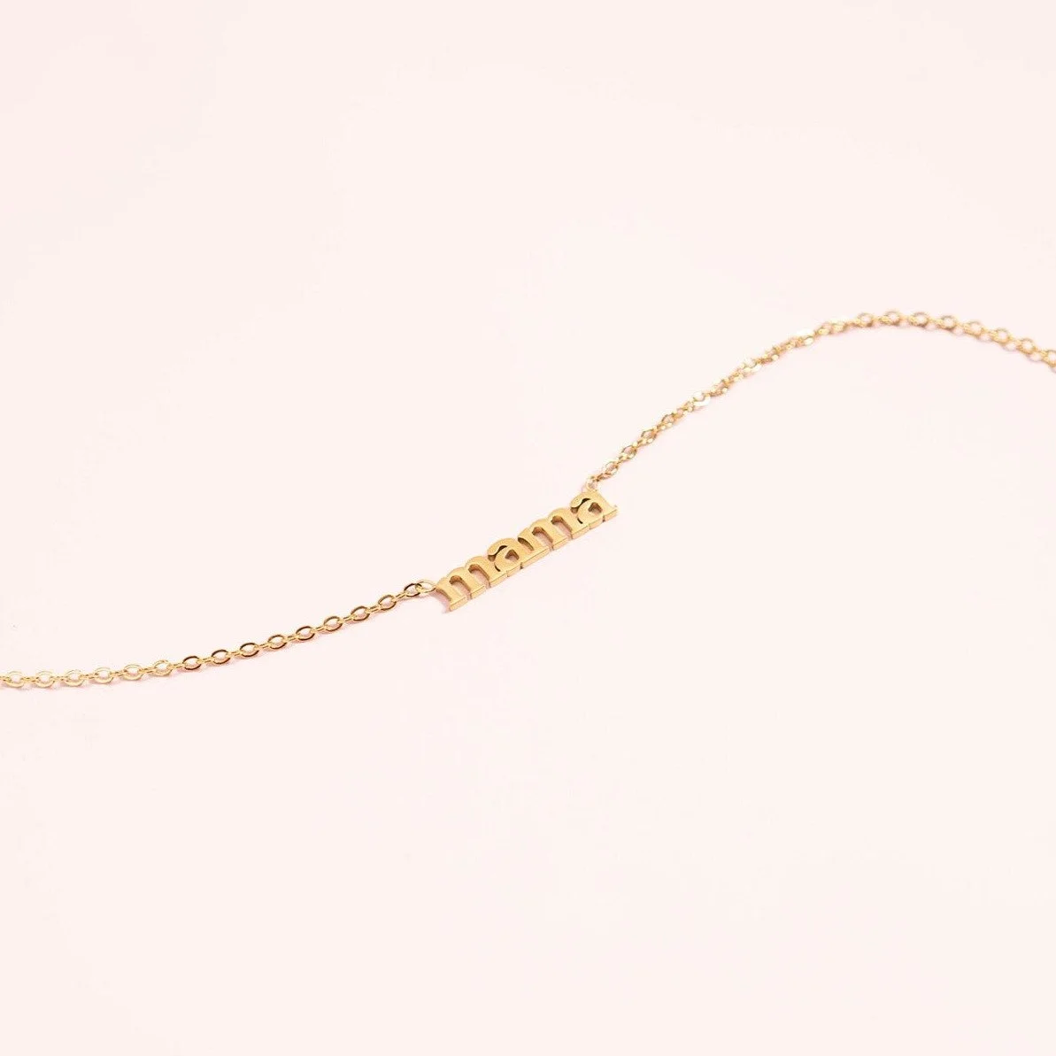 gold-mama-necklace-02.jpg