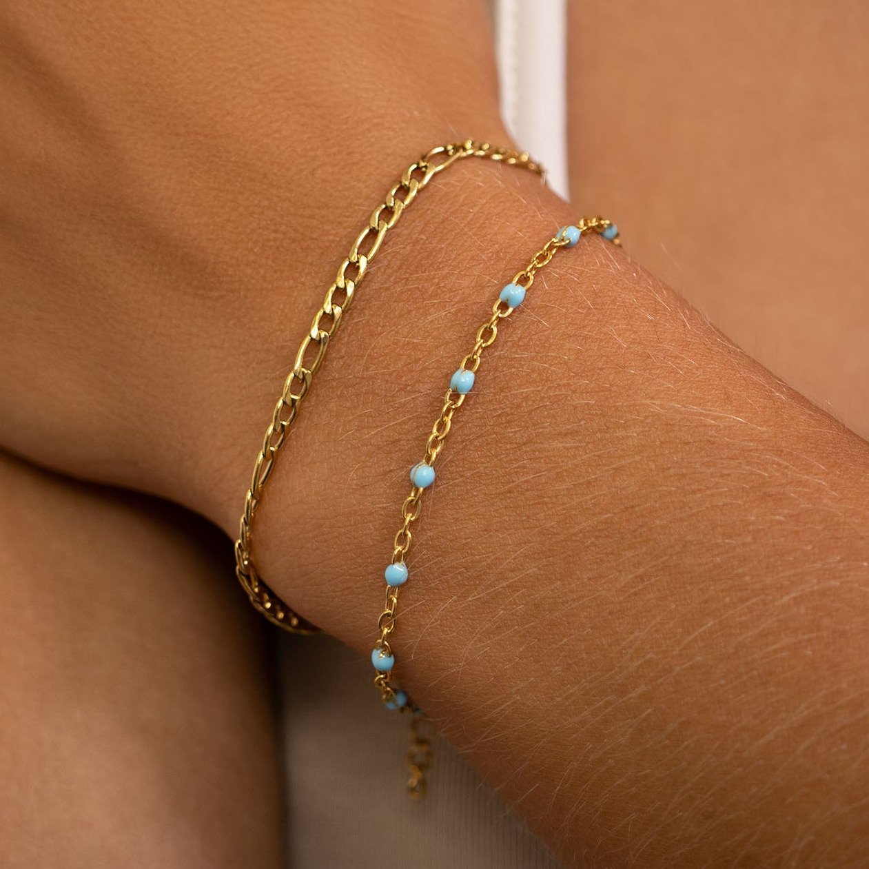 gold-turquoise-confetti-bracelet-02.jpg