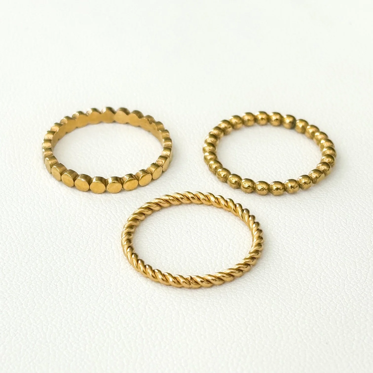 gold-3-ring-stack-02.JPG