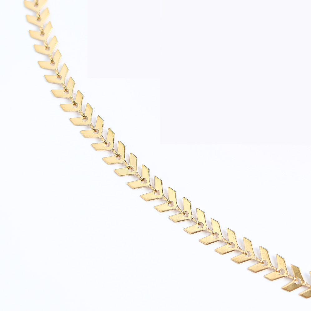 gold-chevron-chain-necklace-03.png