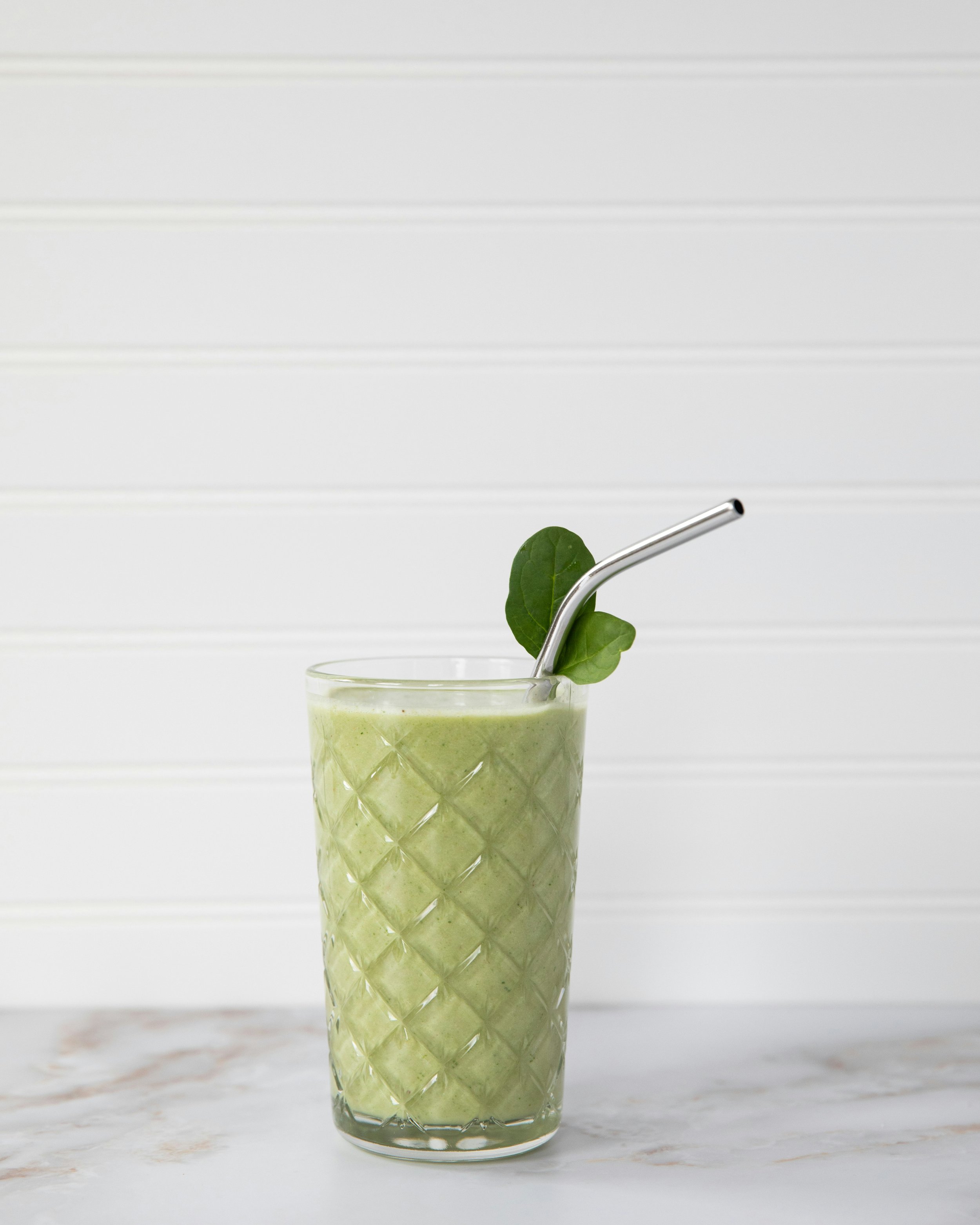 Green Creamy Avocado-Seed Smoothie