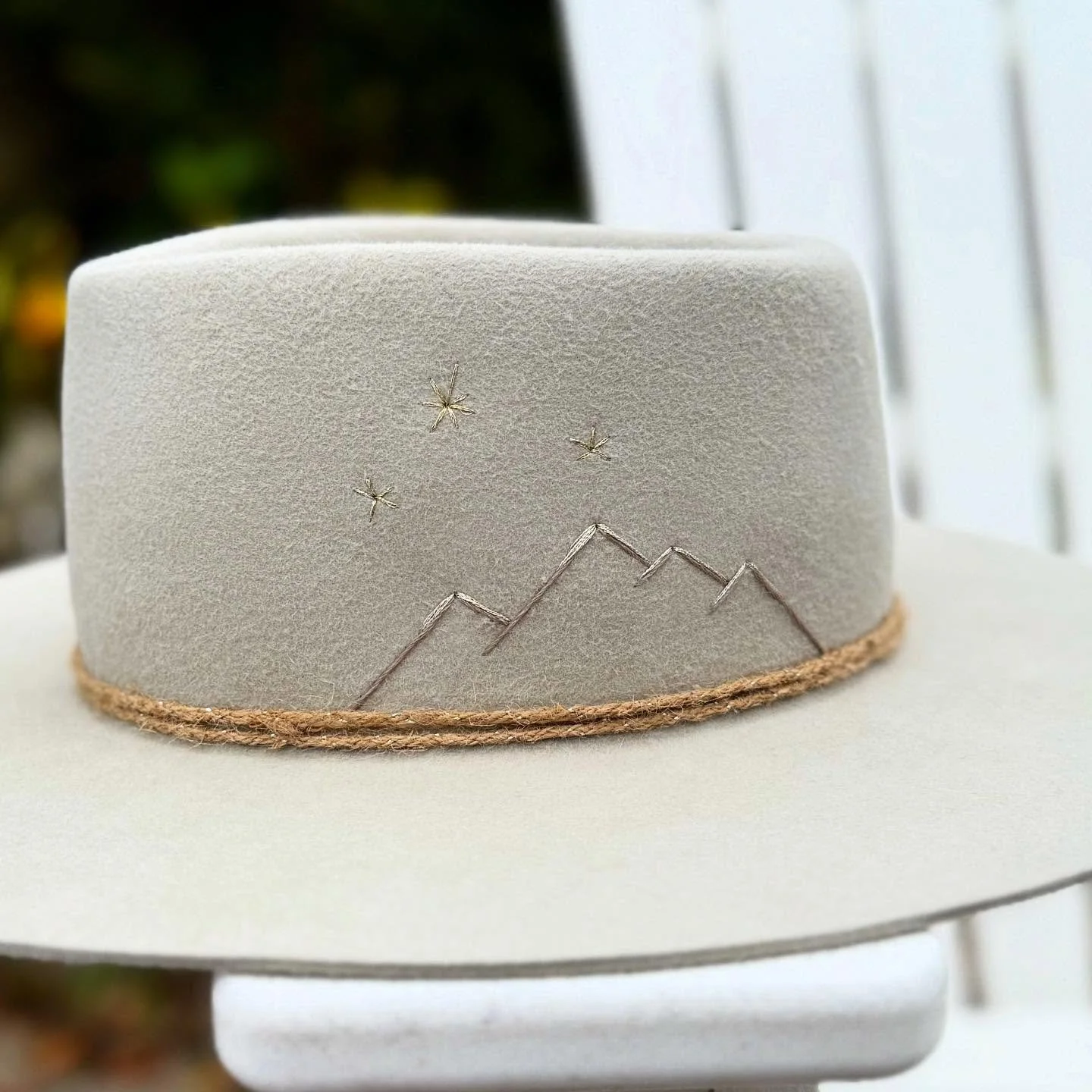 A subtle snowy mountain on this custom order hat! 🏔️ 🤍