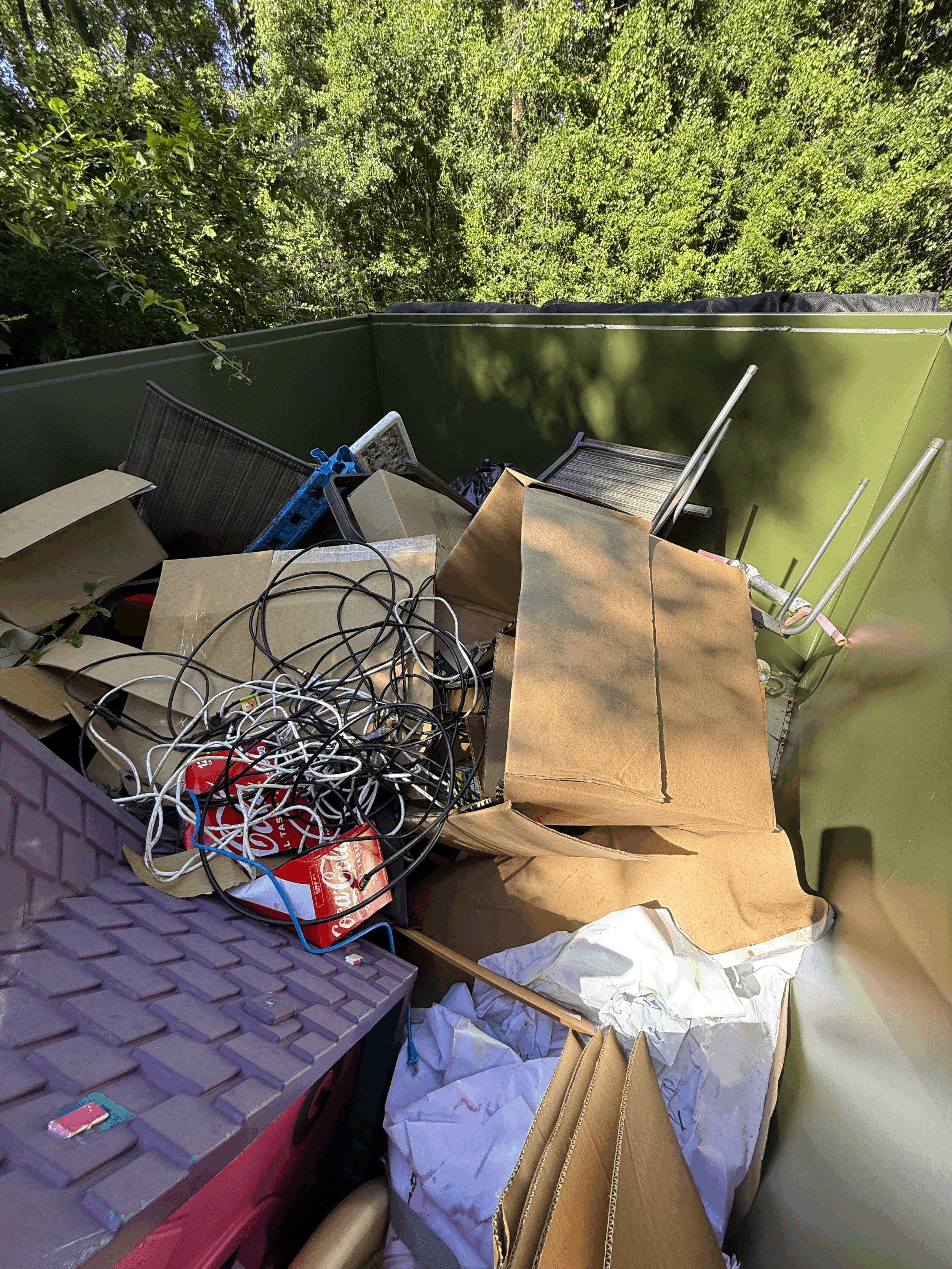 The Top 5 Reasons to Hire a Local Junk Removal Company in Camden County